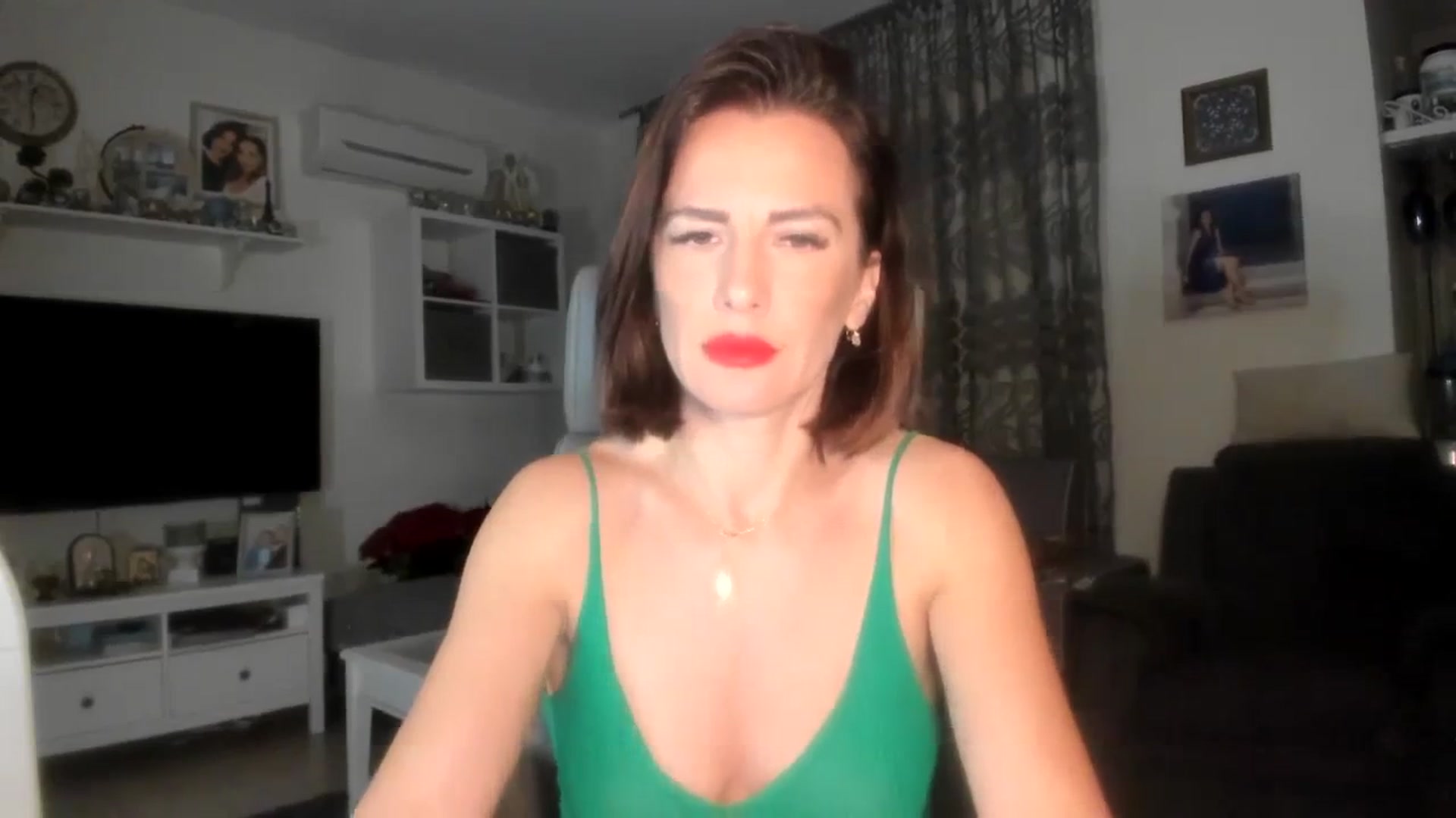 Gallery image thumbnail from Aarte_miss's myfreecams stream on, 11/11/2023, 22:51 image 3 of 20