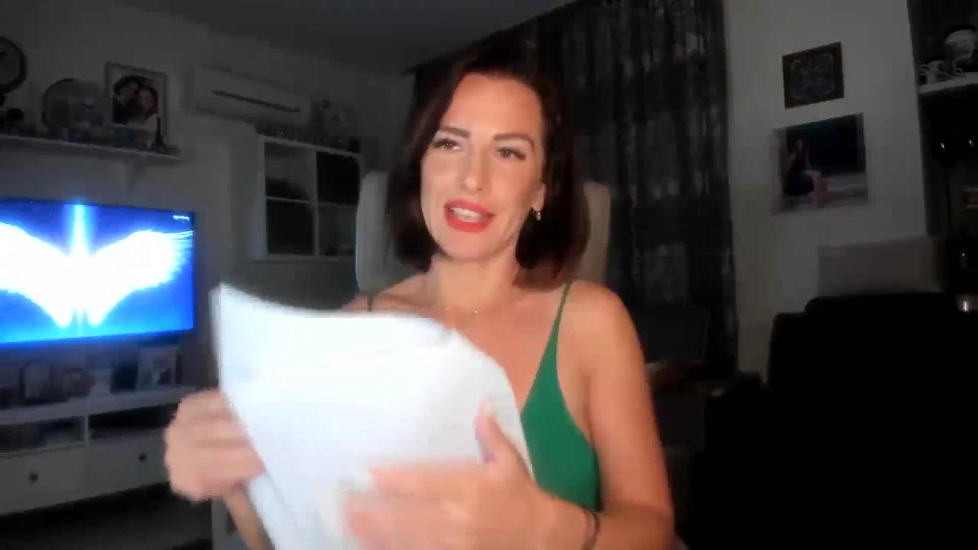 Gallery image thumbnail from Aarte_miss's myfreecams stream on, 11/12/2023, 24:32 image 5 of 20