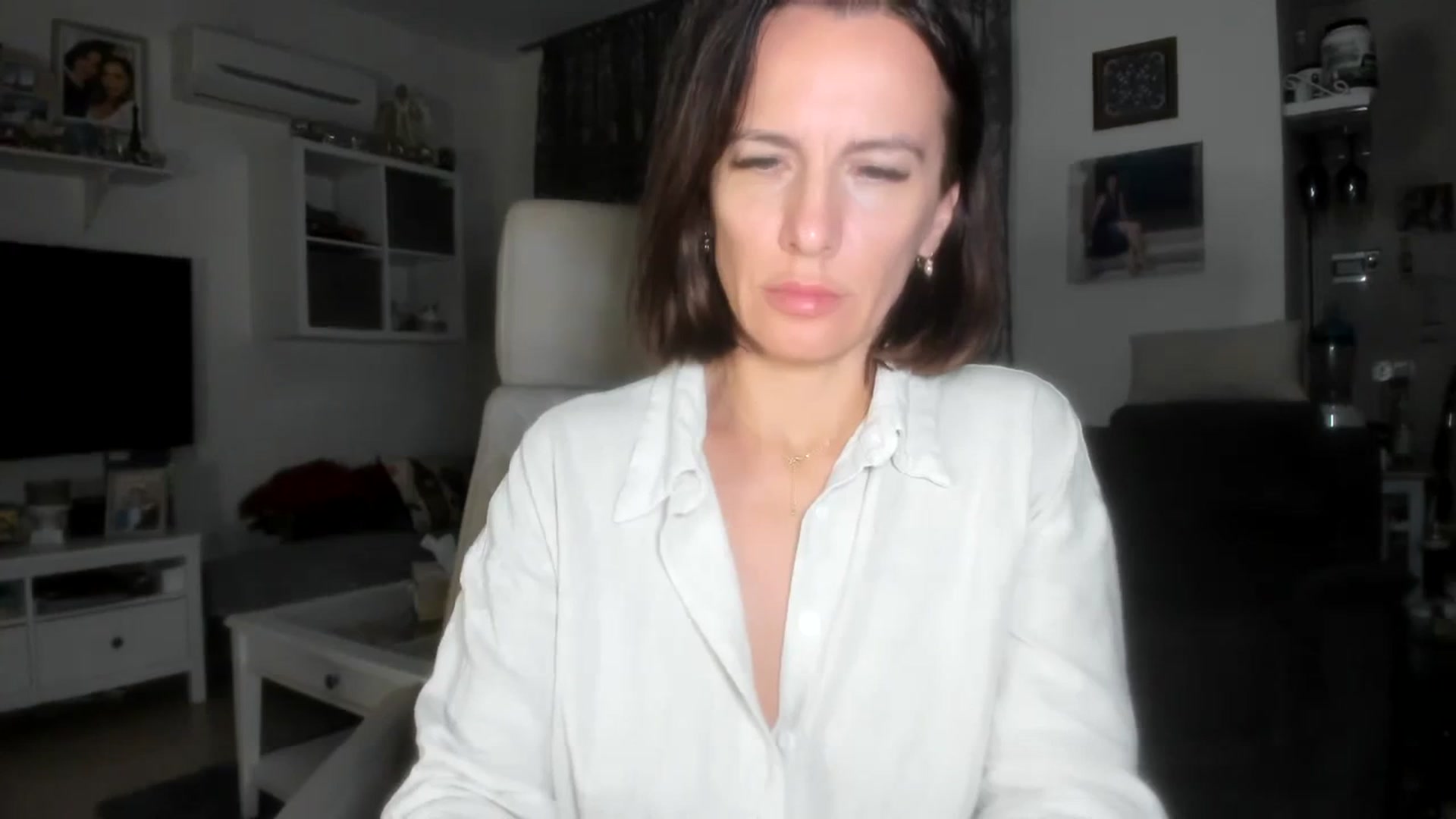 Gallery image thumbnail from Aarte_miss's myfreecams stream on, 11/13/2023, 24:47 image 11 of 20