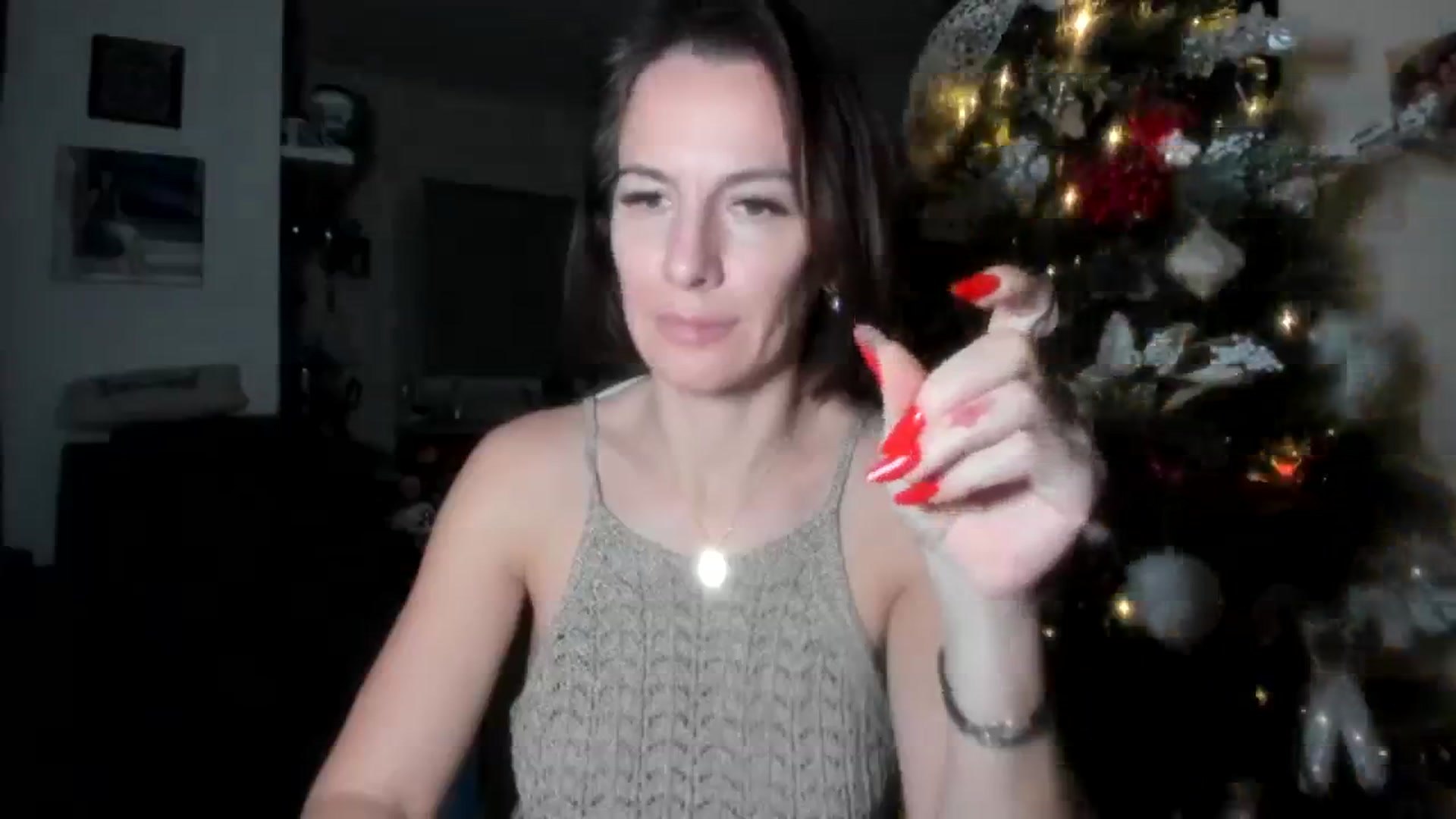 Gallery image thumbnail from Aarte_miss's myfreecams stream on, 12/03/2023, 16:25 image 7 of 20