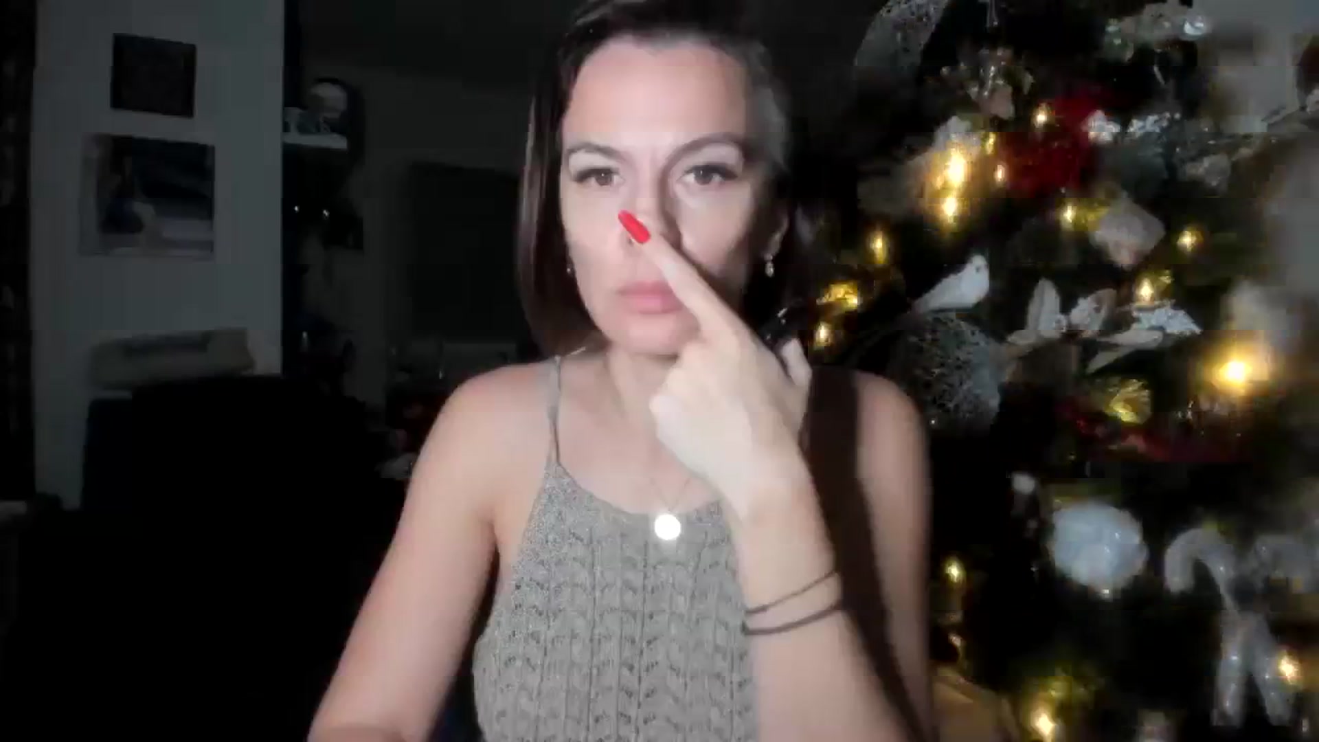 Gallery image thumbnail from Aarte_miss's myfreecams stream on, 12/03/2023, 18:11 image 14 of 20