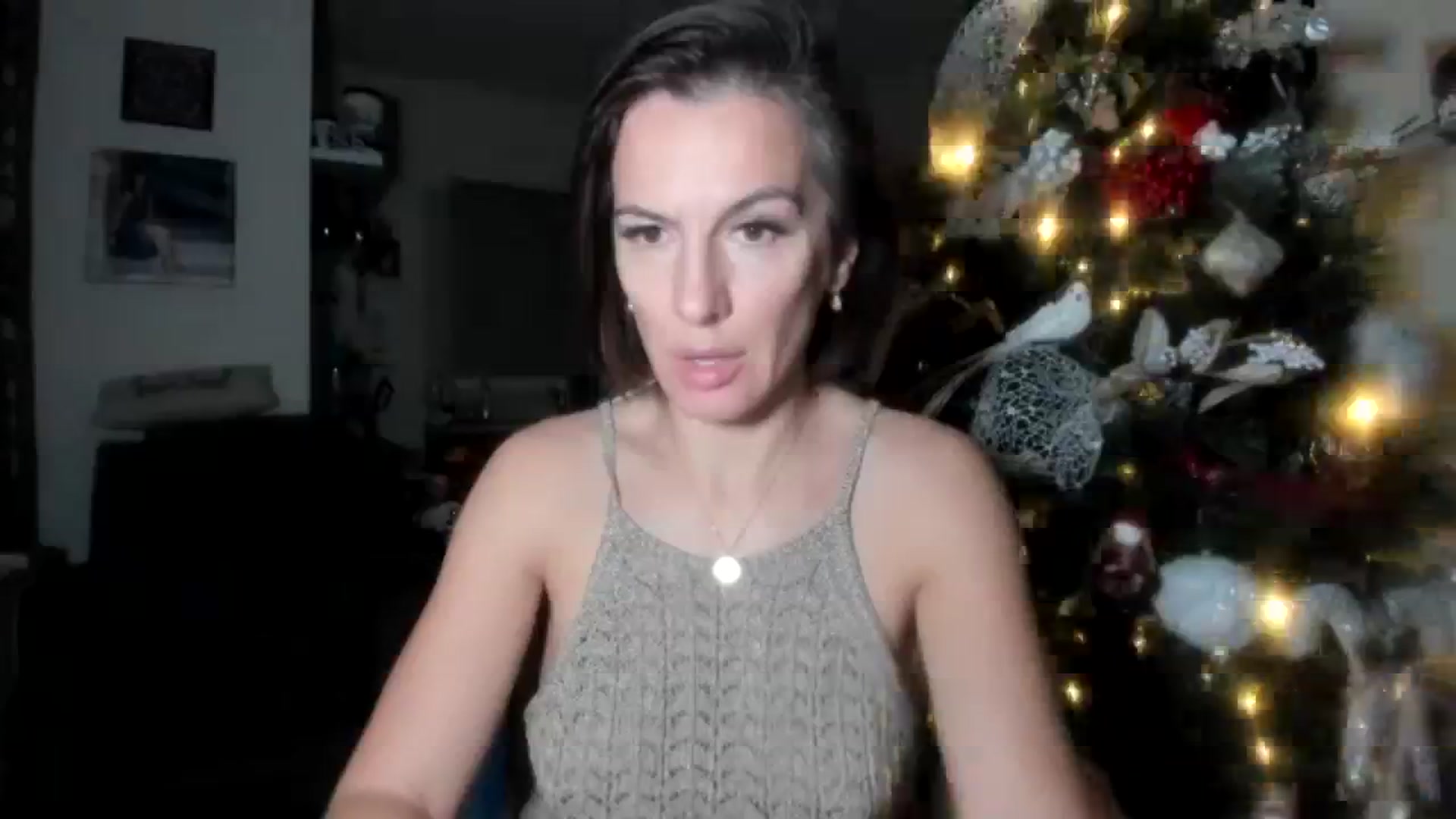 Gallery image thumbnail from Aarte_miss's myfreecams stream on, 12/03/2023, 18:11 image 2 of 20