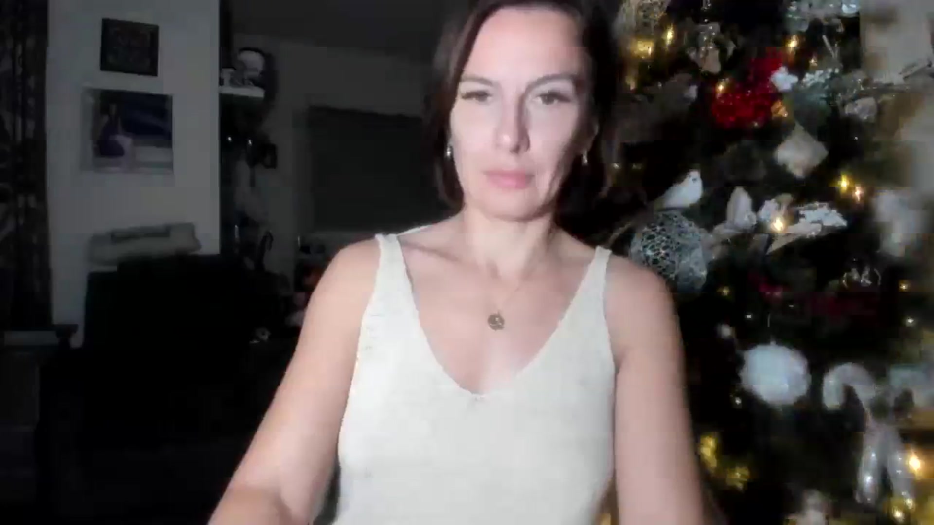 Gallery image thumbnail from Aarte_miss's myfreecams stream on, 12/04/2023, 17:44 image 19 of 20