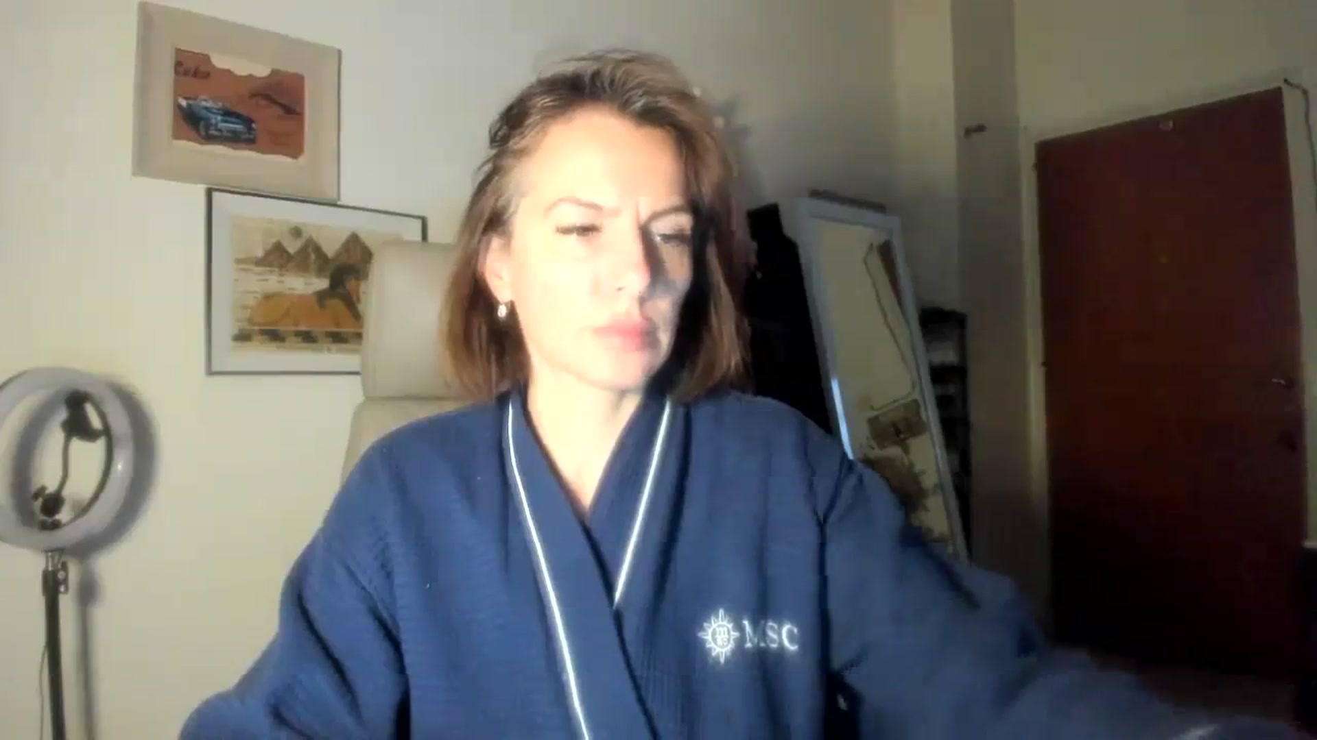 Gallery image thumbnail from Aarte_miss's myfreecams stream on, 12/29/2023, 15:30 image 14 of 20