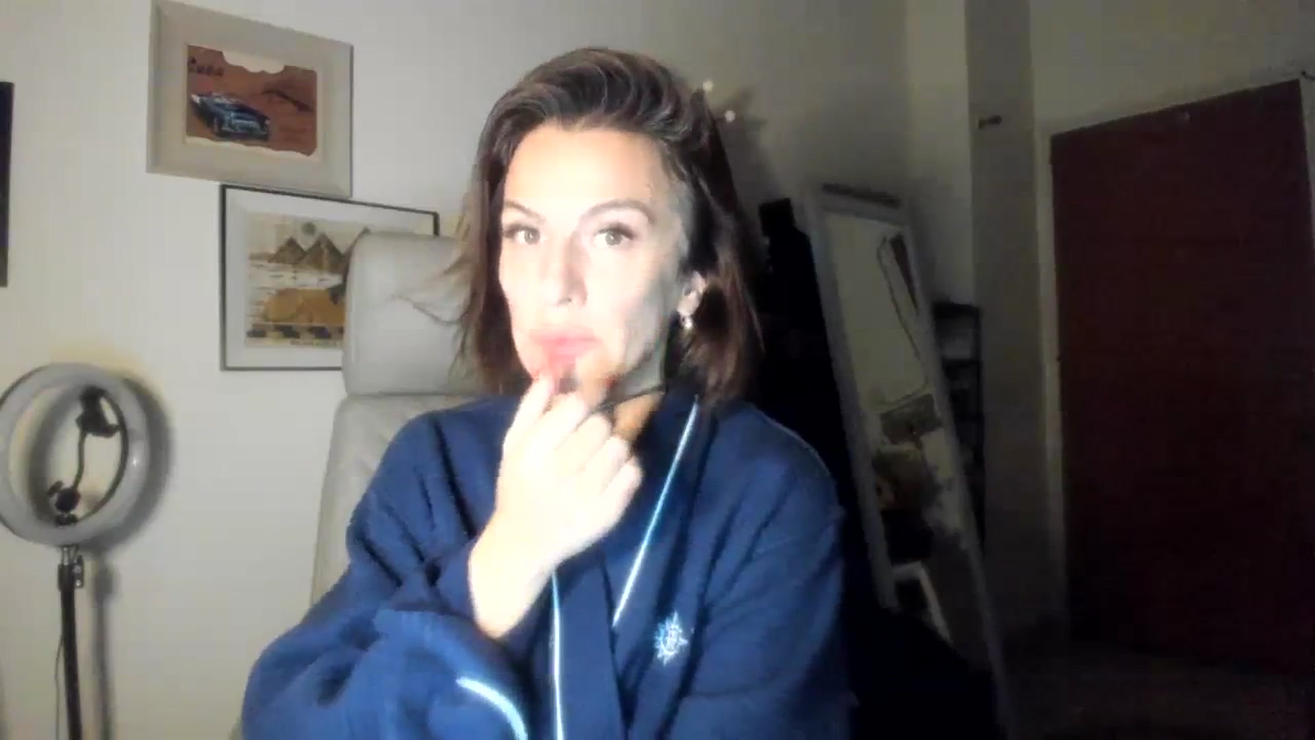 Gallery image thumbnail from Aarte_miss's myfreecams stream on, 12/29/2023, 15:30 image 16 of 20