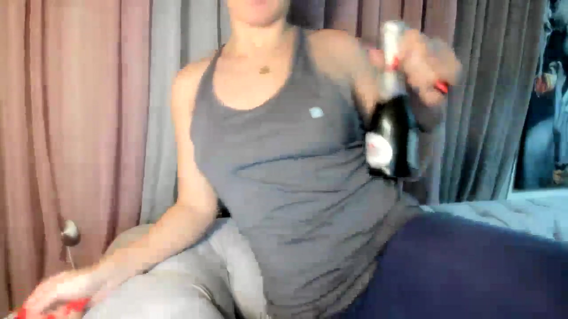 Gallery image thumbnail from Aarte_miss's myfreecams stream on, 01/01/2024, 22:22 image 11 of 20