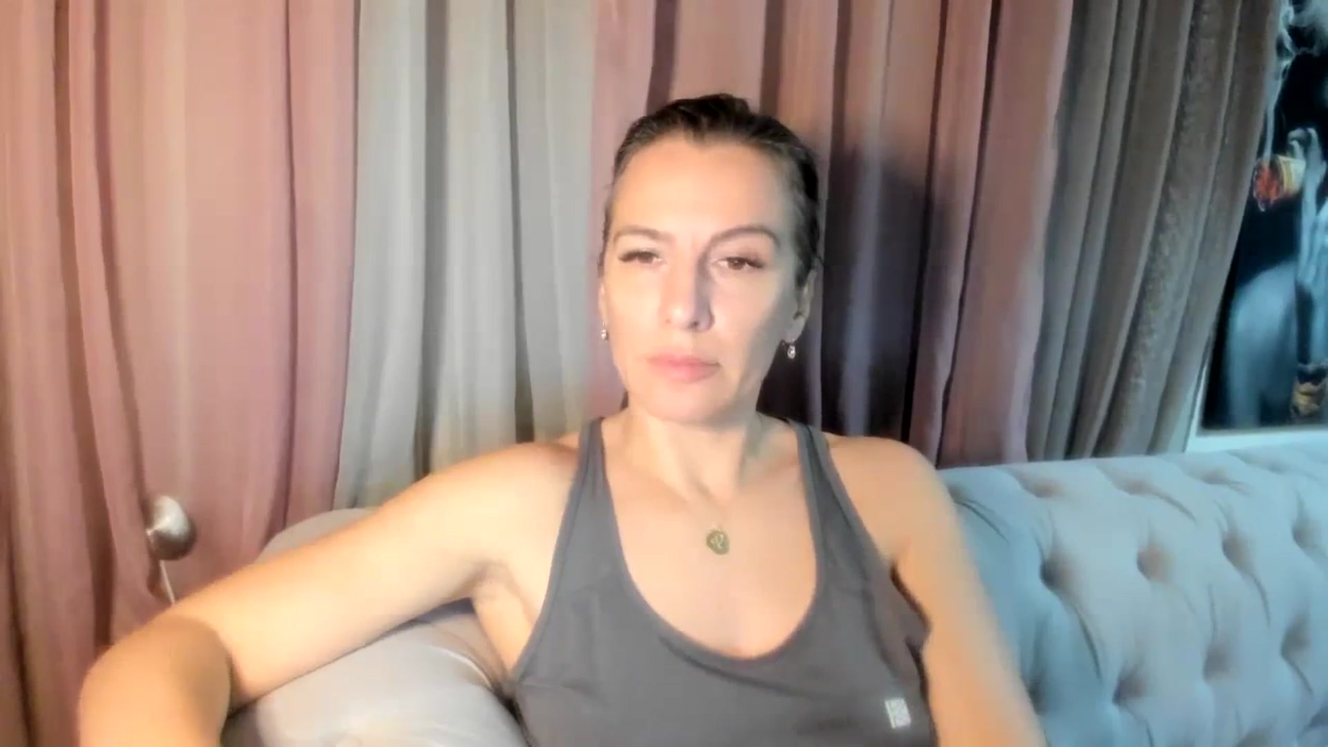 Gallery image thumbnail from Aarte_miss's myfreecams stream on, 01/01/2024, 22:22 image 20 of 20