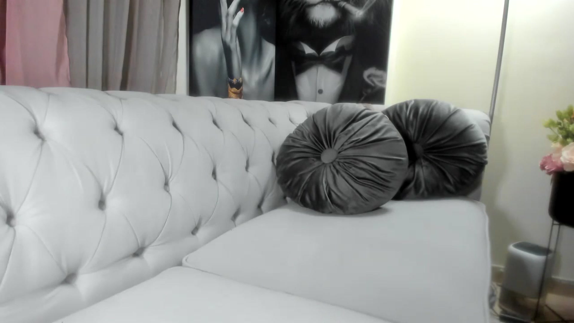 Gallery image thumbnail from Aarte_miss's myfreecams stream on, 01/13/2024, 23:05 image 2 of 20