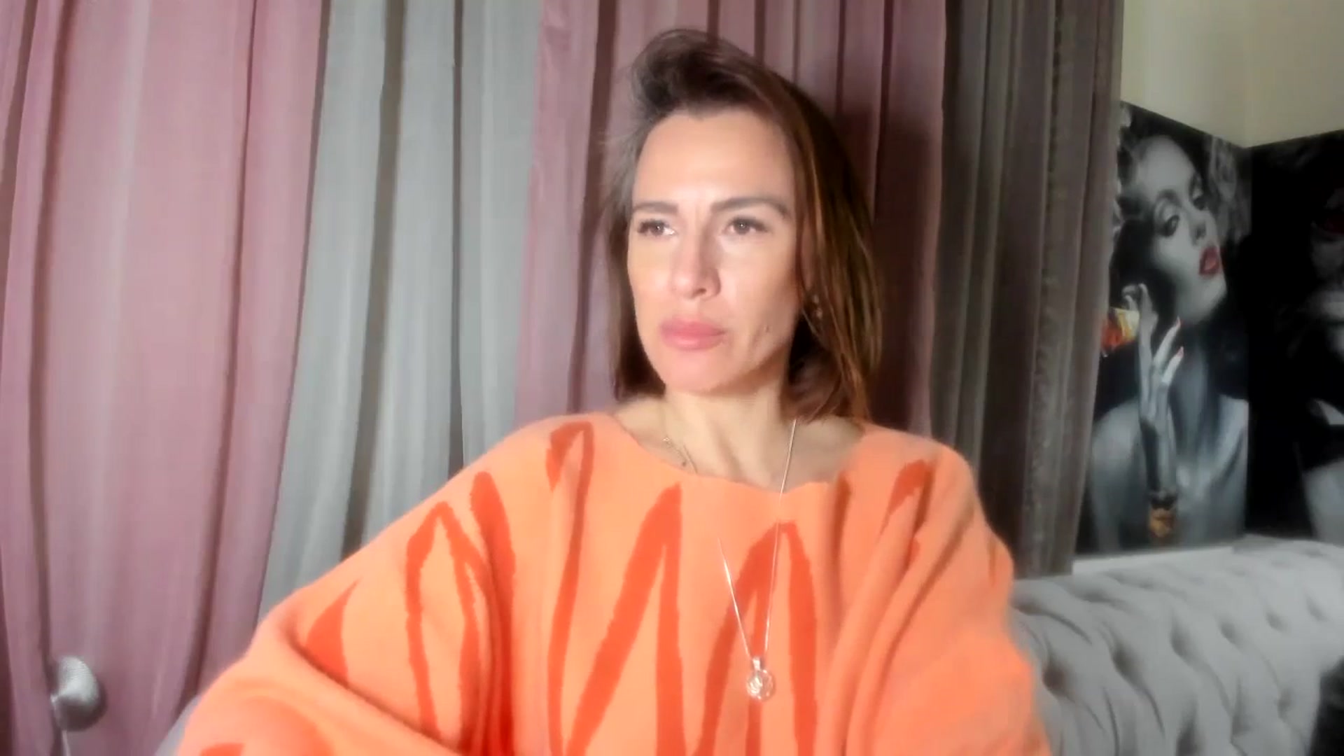 Gallery image thumbnail from Aarte_miss's myfreecams stream on, 02/01/2024, 19:31 image 4 of 20