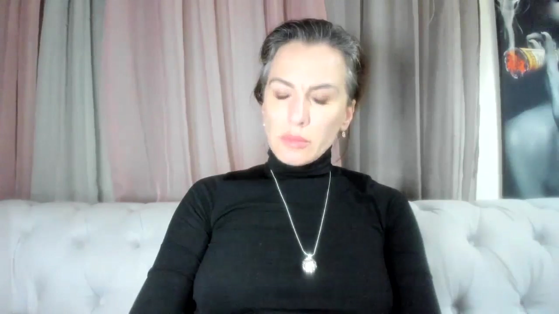 Gallery image thumbnail from Aarte_miss's myfreecams stream on, 02/03/2024, 23:11 image 14 of 20