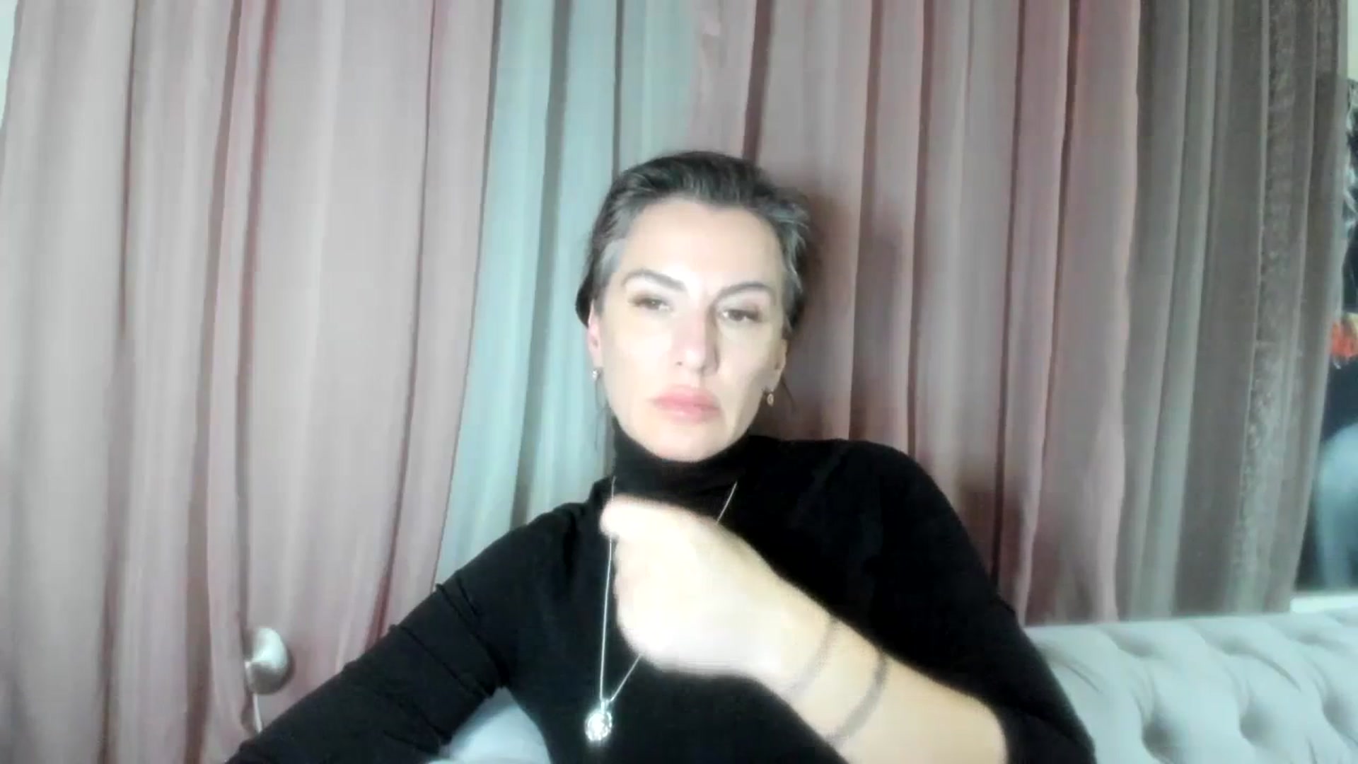Gallery image thumbnail from Aarte_miss's myfreecams stream on, 02/03/2024, 23:11 image 19 of 20