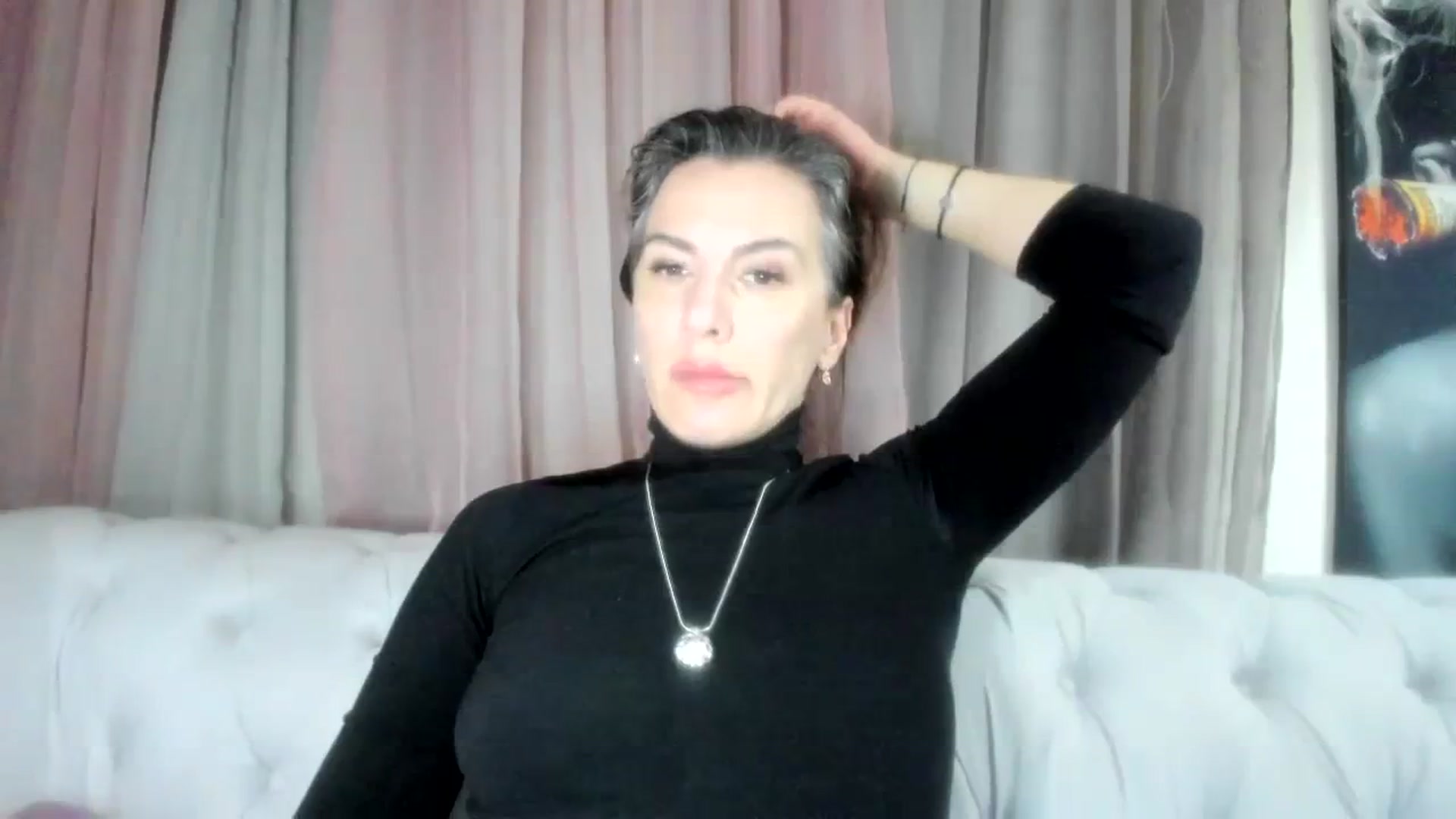 Gallery image thumbnail from Aarte_miss's myfreecams stream on, 02/03/2024, 23:11 image 15 of 20