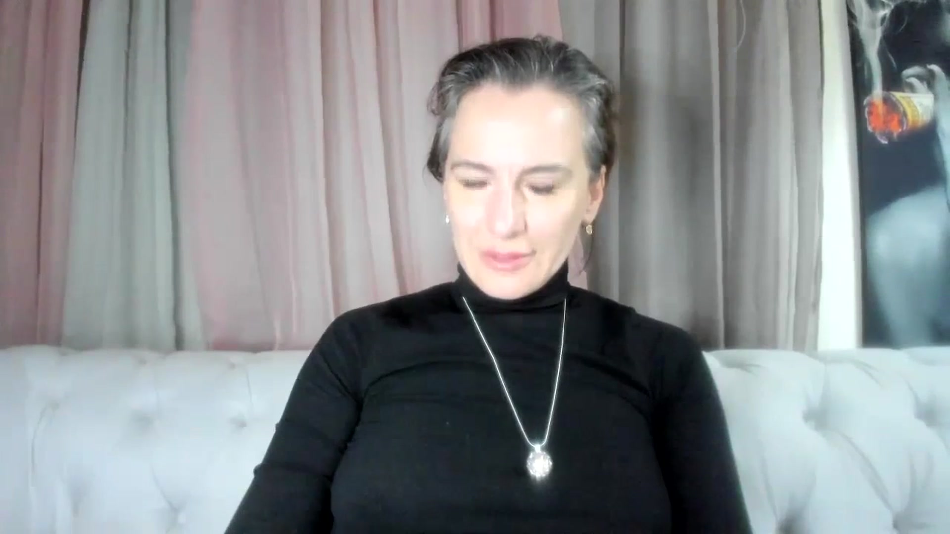 Gallery image thumbnail from Aarte_miss's myfreecams stream on, 02/03/2024, 23:11 image 10 of 20