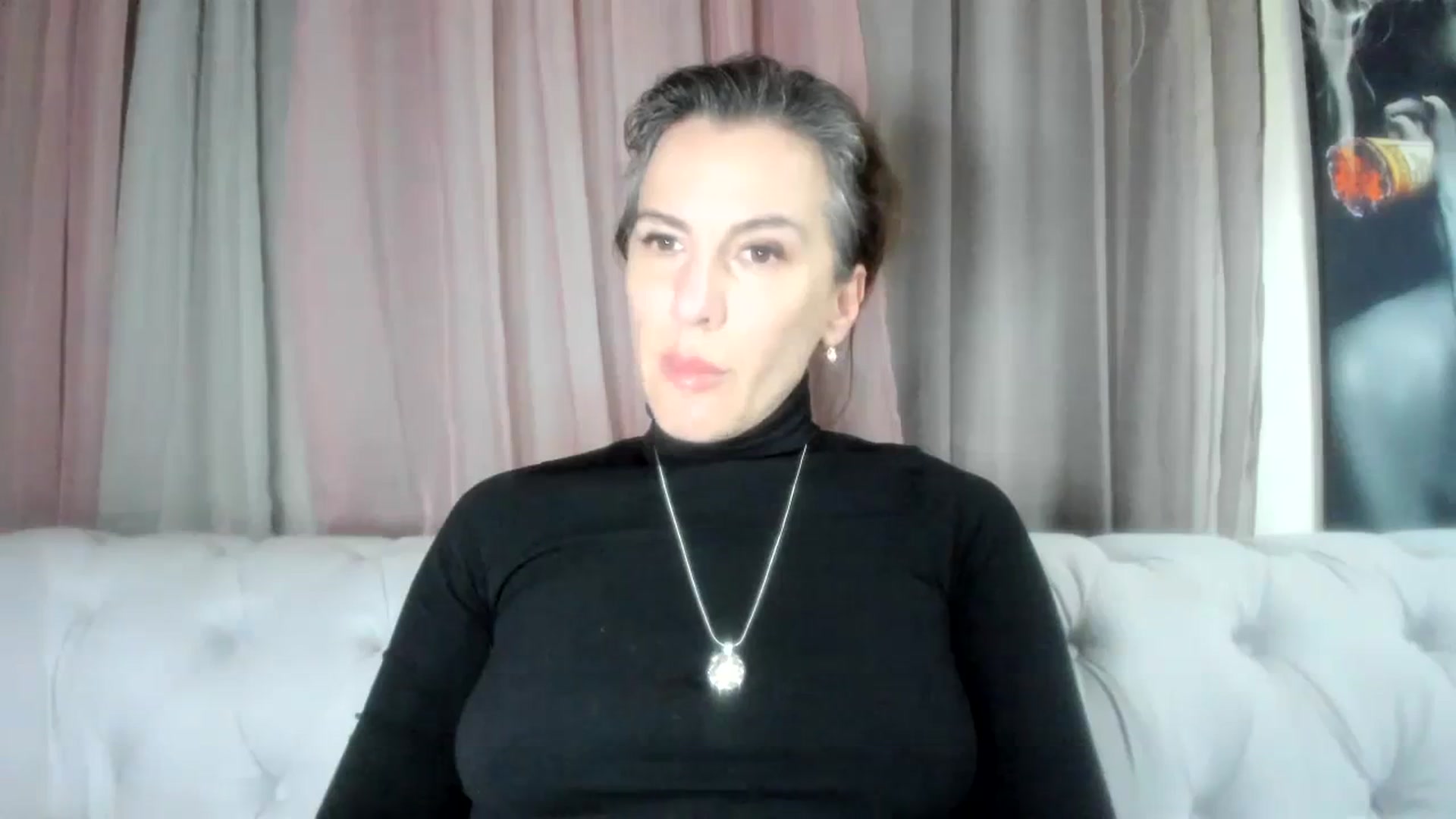 Gallery image thumbnail from Aarte_miss's myfreecams stream on, 02/03/2024, 23:11 image 8 of 20