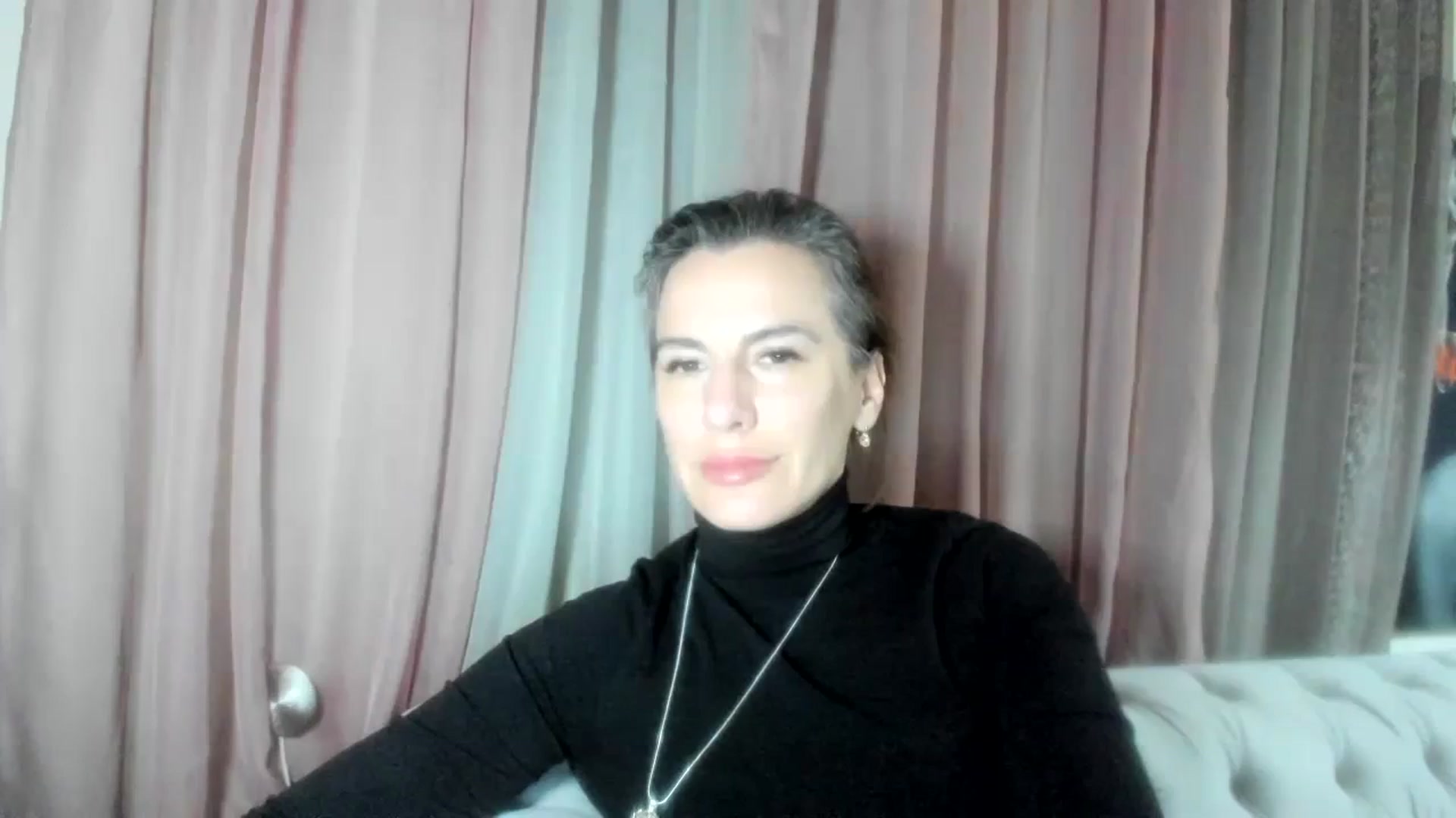 Gallery image thumbnail from Aarte_miss's myfreecams stream on, 02/04/2024, 24:01 image 14 of 20