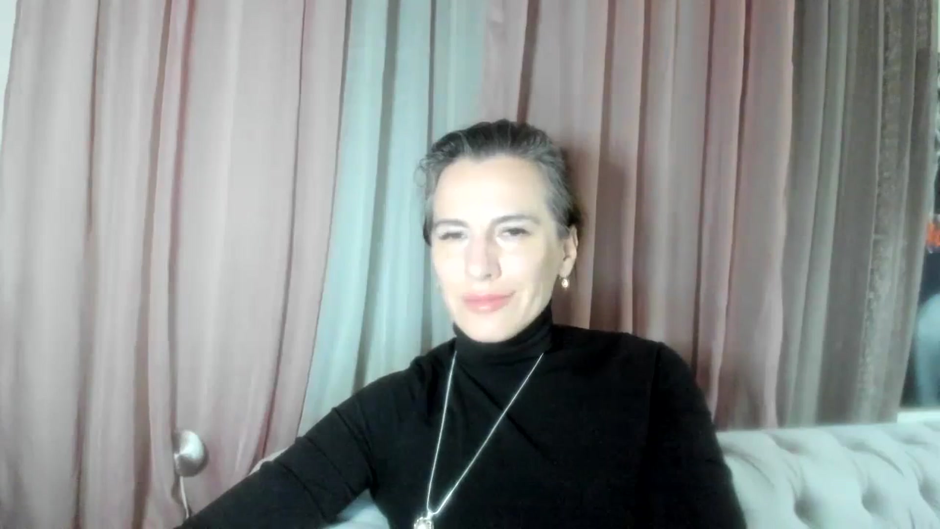 Gallery image thumbnail from Aarte_miss's myfreecams stream on, 02/04/2024, 24:01 image 13 of 20