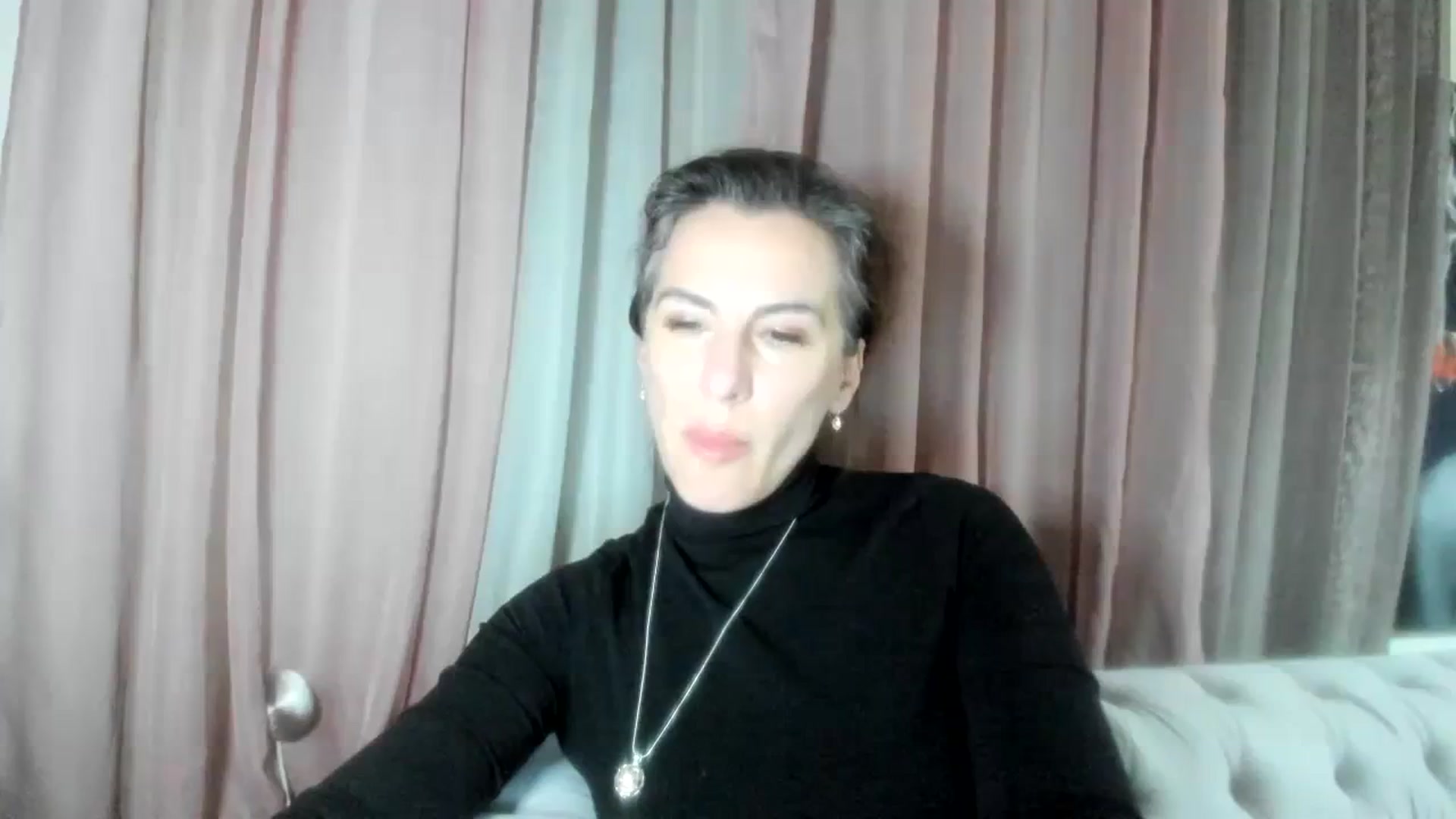 Gallery image thumbnail from Aarte_miss's myfreecams stream on, 02/04/2024, 24:01 image 1 of 20