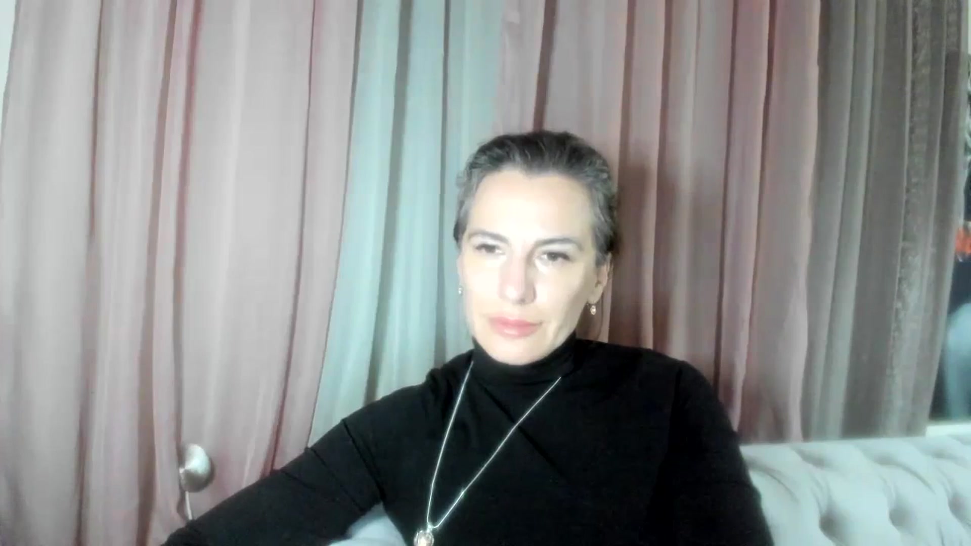 Gallery image thumbnail from Aarte_miss's myfreecams stream on, 02/04/2024, 24:01 image 15 of 20