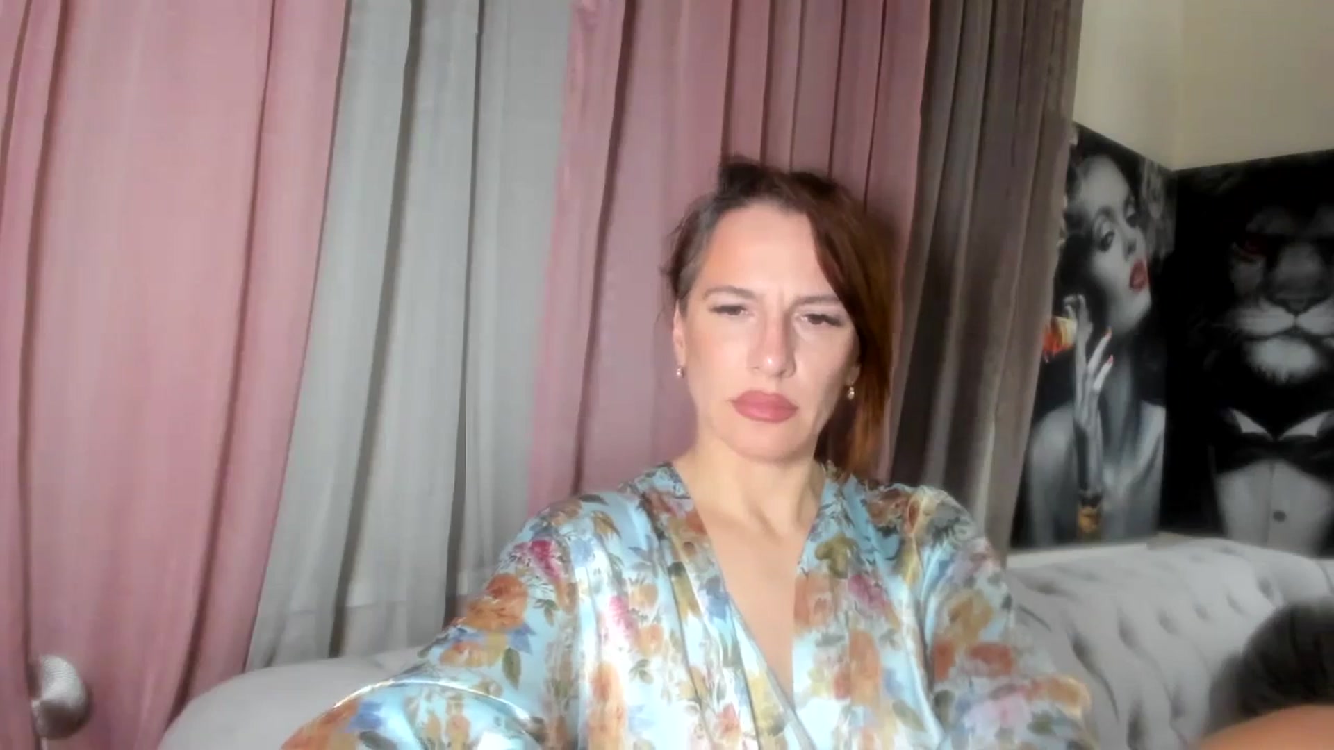 Gallery image thumbnail from Aarte_miss's myfreecams stream on, 02/14/2024, 21:42 image 14 of 20