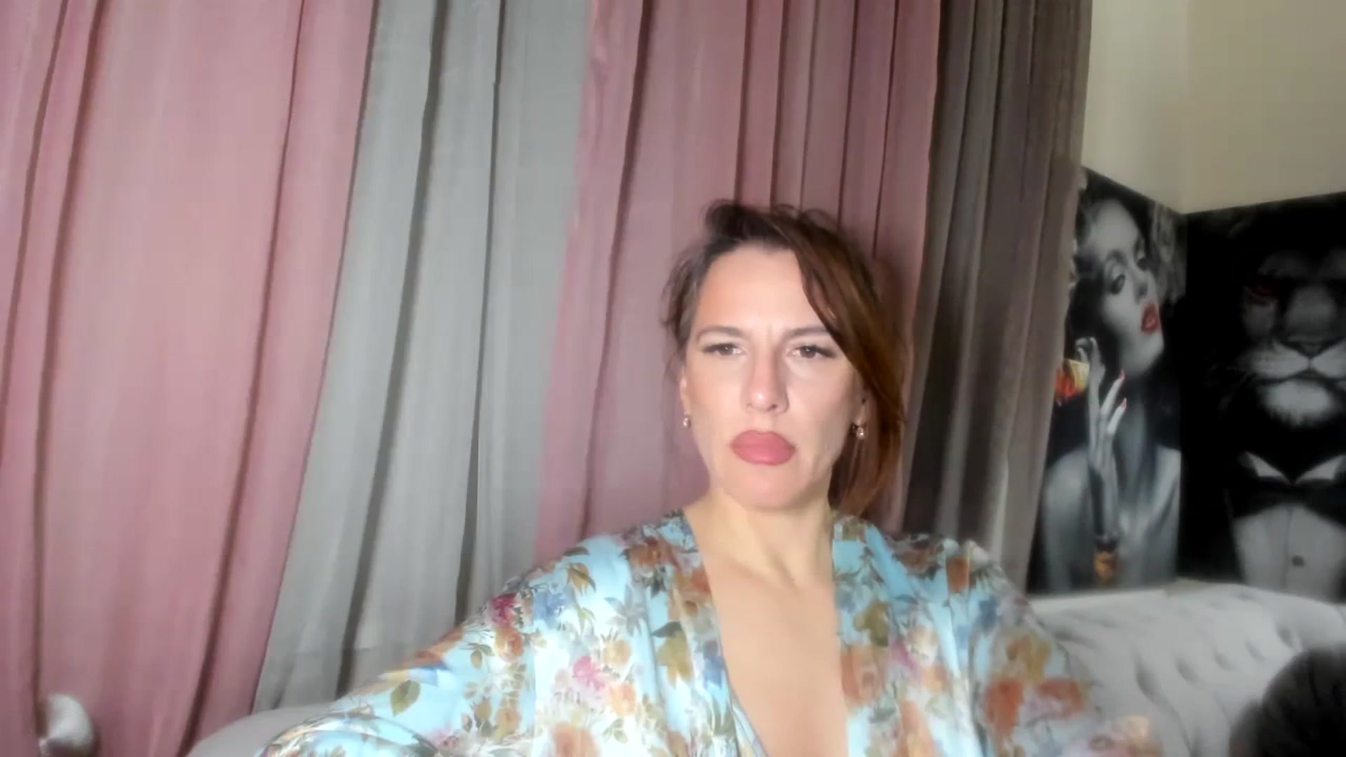 Gallery image thumbnail from Aarte_miss's myfreecams stream on, 02/14/2024, 21:42 image 19 of 20