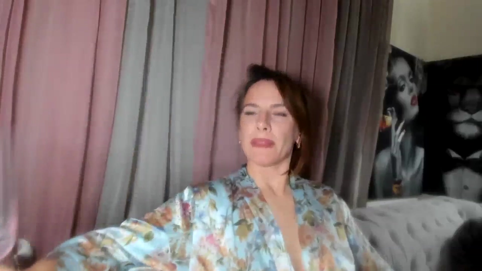 Gallery image thumbnail from Aarte_miss's myfreecams stream on, 02/14/2024, 21:42 image 4 of 20