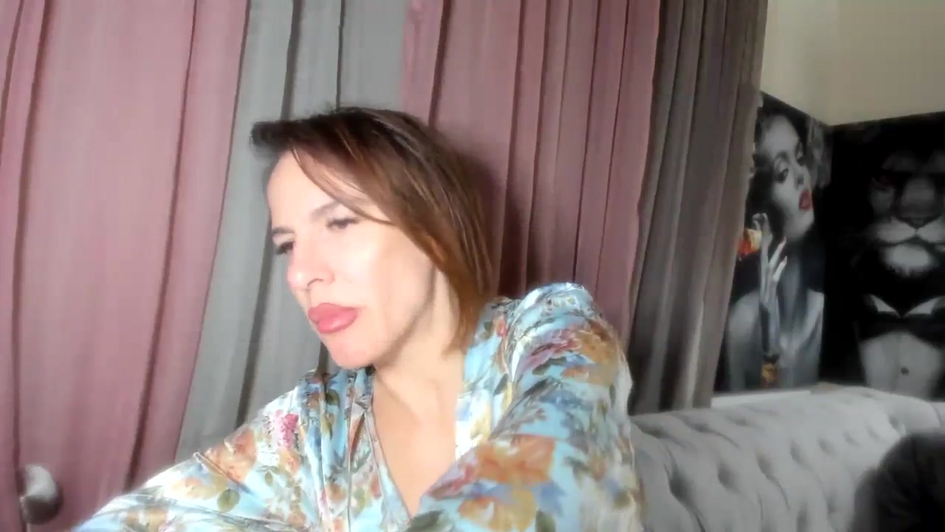 Gallery image thumbnail from Aarte_miss's myfreecams stream on, 02/14/2024, 22:12 image 16 of 20