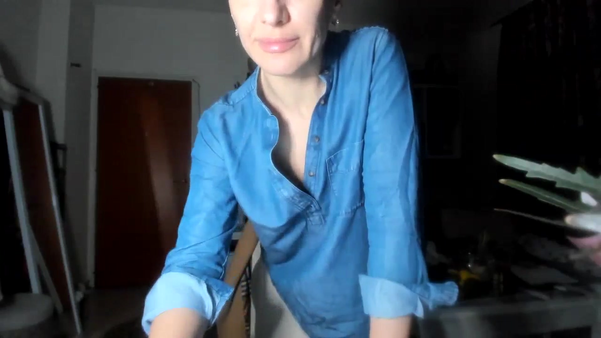Gallery image thumbnail from Aarte_miss's myfreecams stream on, 02/15/2024, 18:11 image 9 of 20