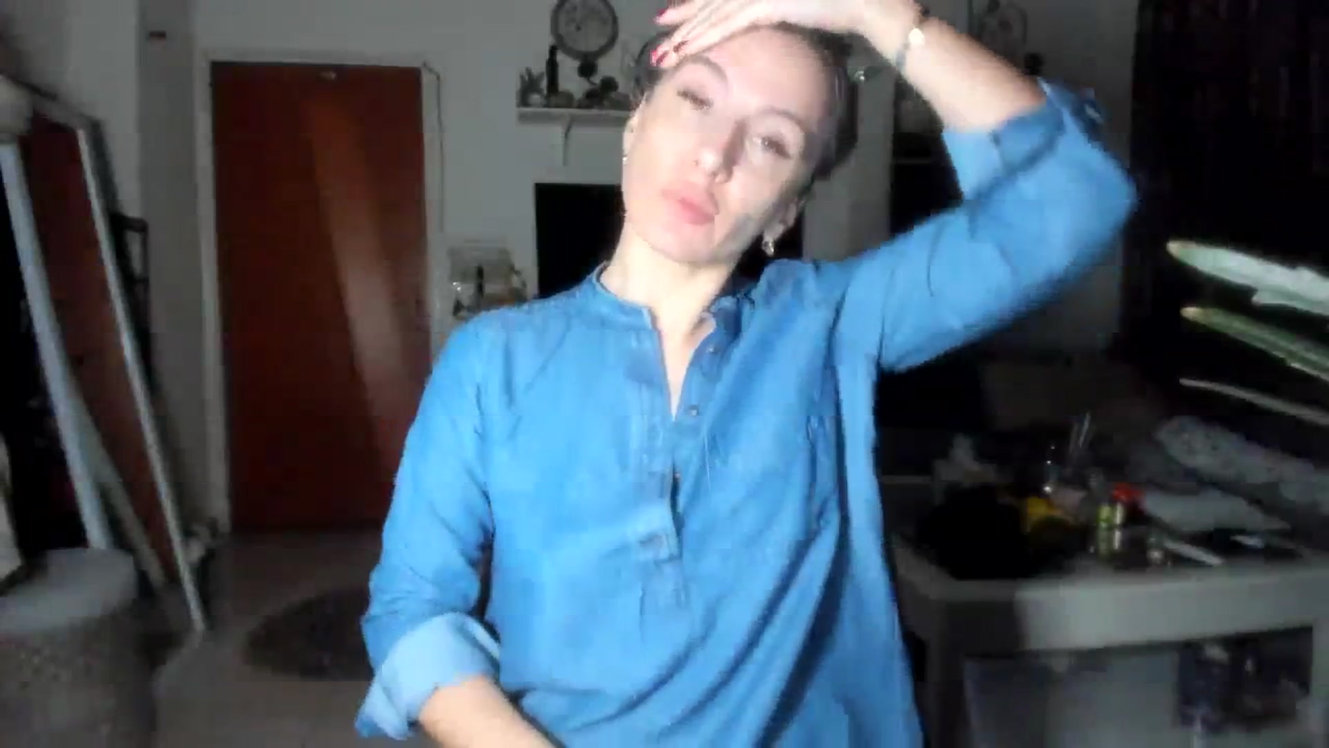 Gallery image thumbnail from Aarte_miss's myfreecams stream on, 02/15/2024, 18:11 image 15 of 20