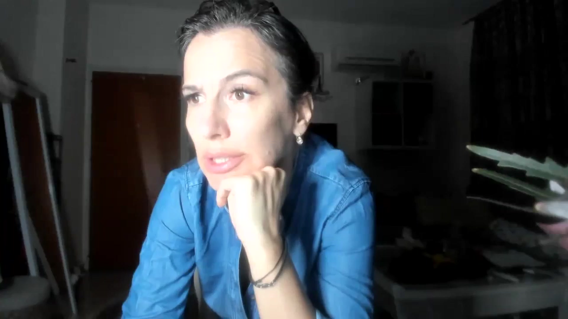 Gallery image thumbnail from Aarte_miss's myfreecams stream on, 02/15/2024, 18:11 image 8 of 20