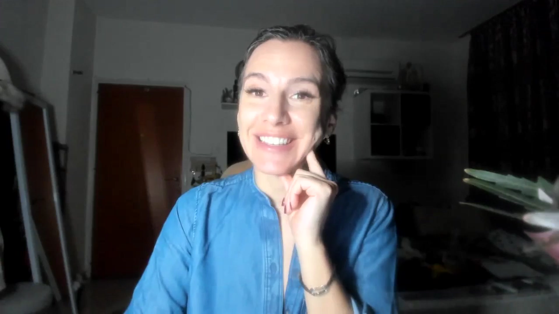 Gallery image thumbnail from Aarte_miss's myfreecams stream on, 02/15/2024, 18:11 image 17 of 20