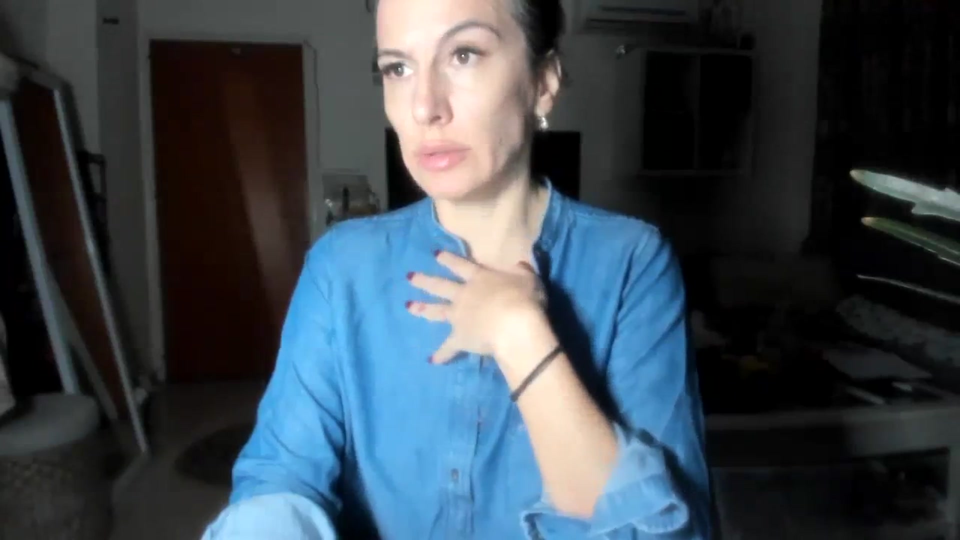 Gallery image thumbnail from Aarte_miss's myfreecams stream on, 02/15/2024, 18:11 image 12 of 20