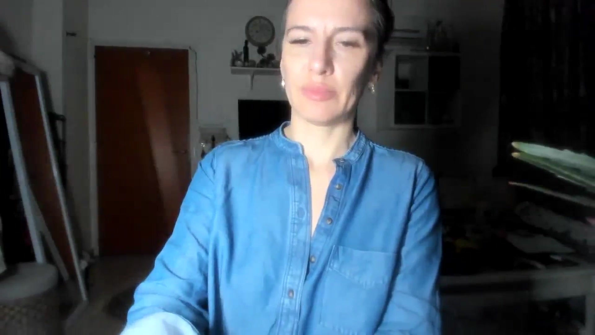 Gallery image thumbnail from Aarte_miss's myfreecams stream on, 02/15/2024, 18:28 image 17 of 20