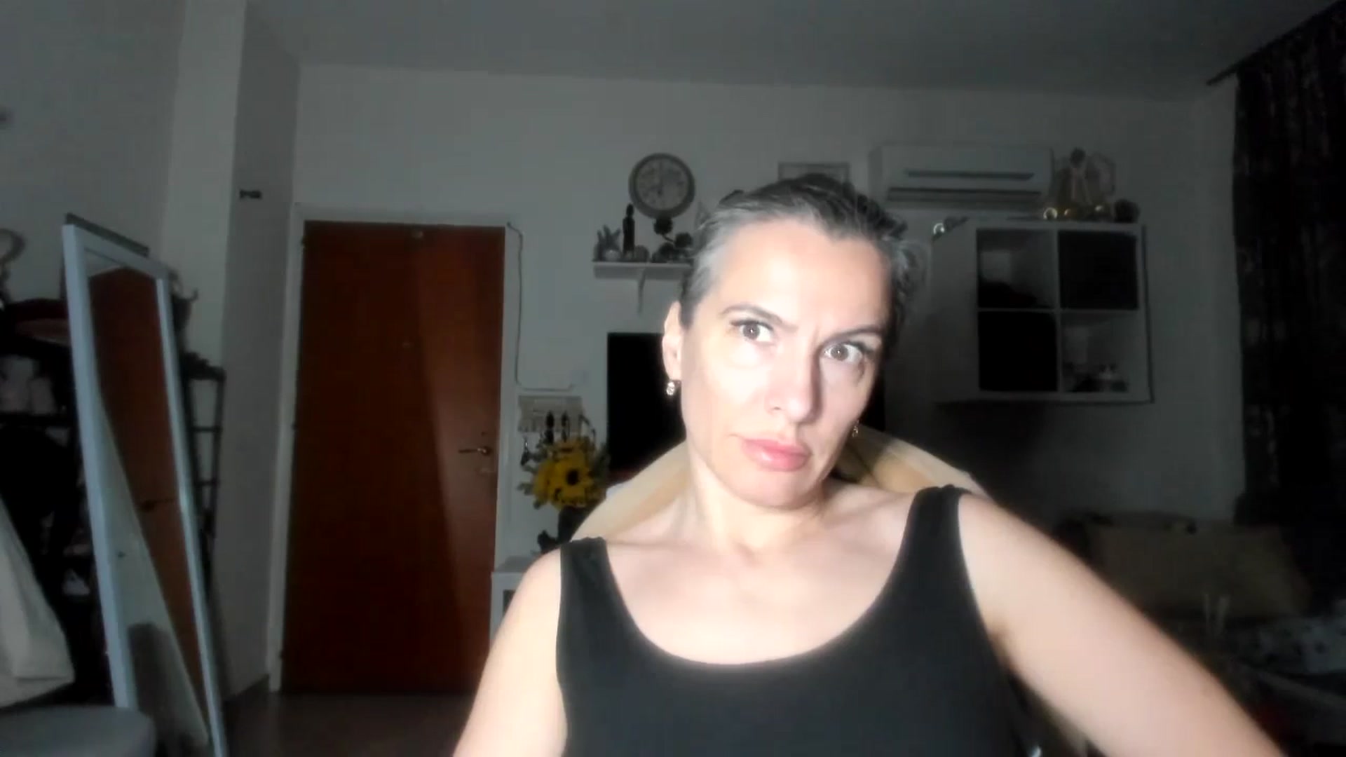 Gallery image thumbnail from Aarte_miss's myfreecams stream on, 02/22/2024, 17:14 image 7 of 20