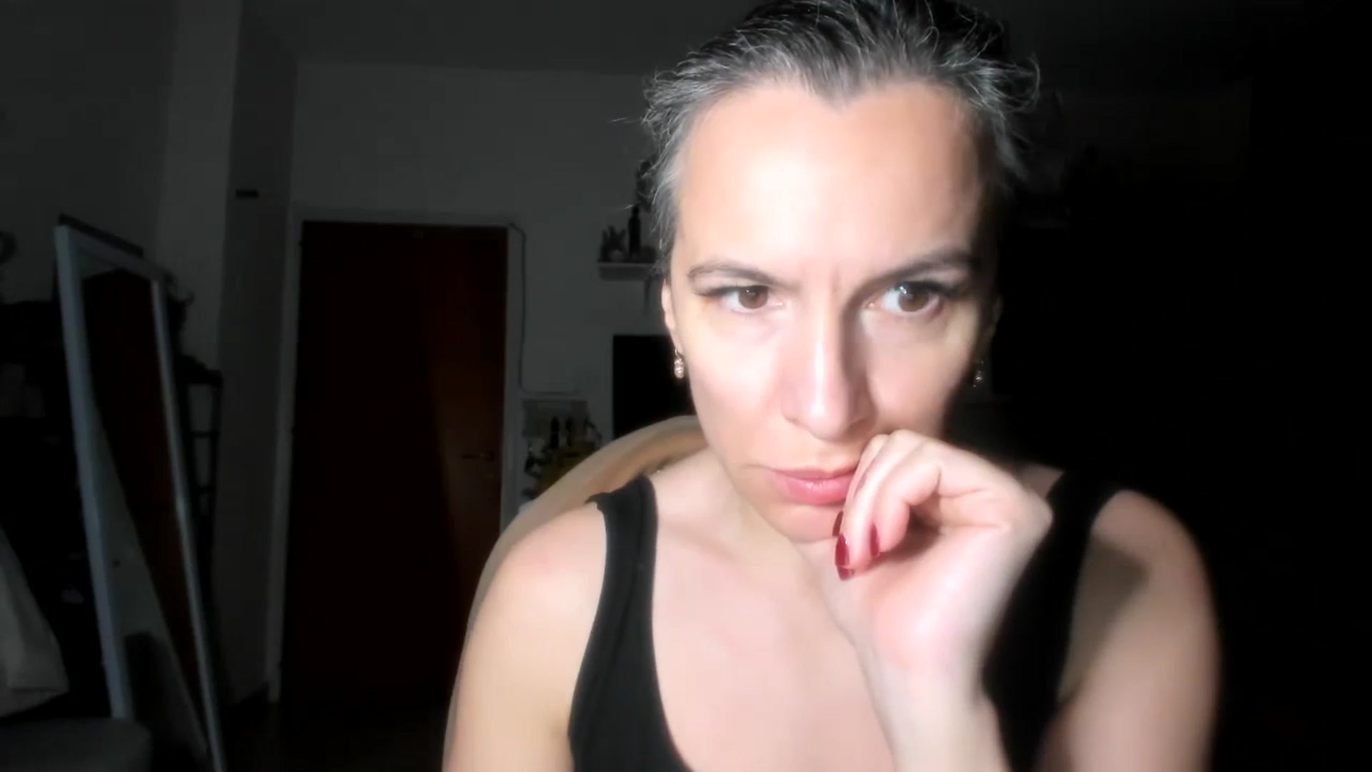 Gallery image thumbnail from Aarte_miss's myfreecams stream on, 02/22/2024, 17:14 image 12 of 20