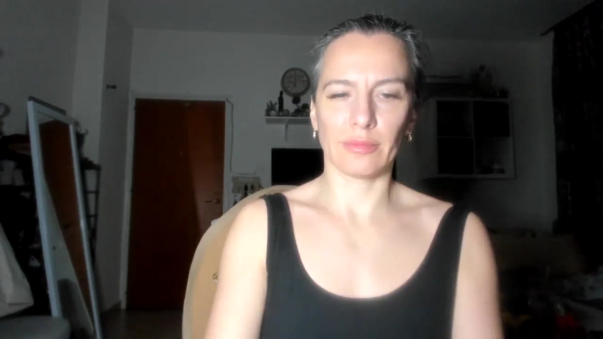 Gallery image thumbnail from Aarte_miss's myfreecams stream on, 02/22/2024, 17:14 image 8 of 20