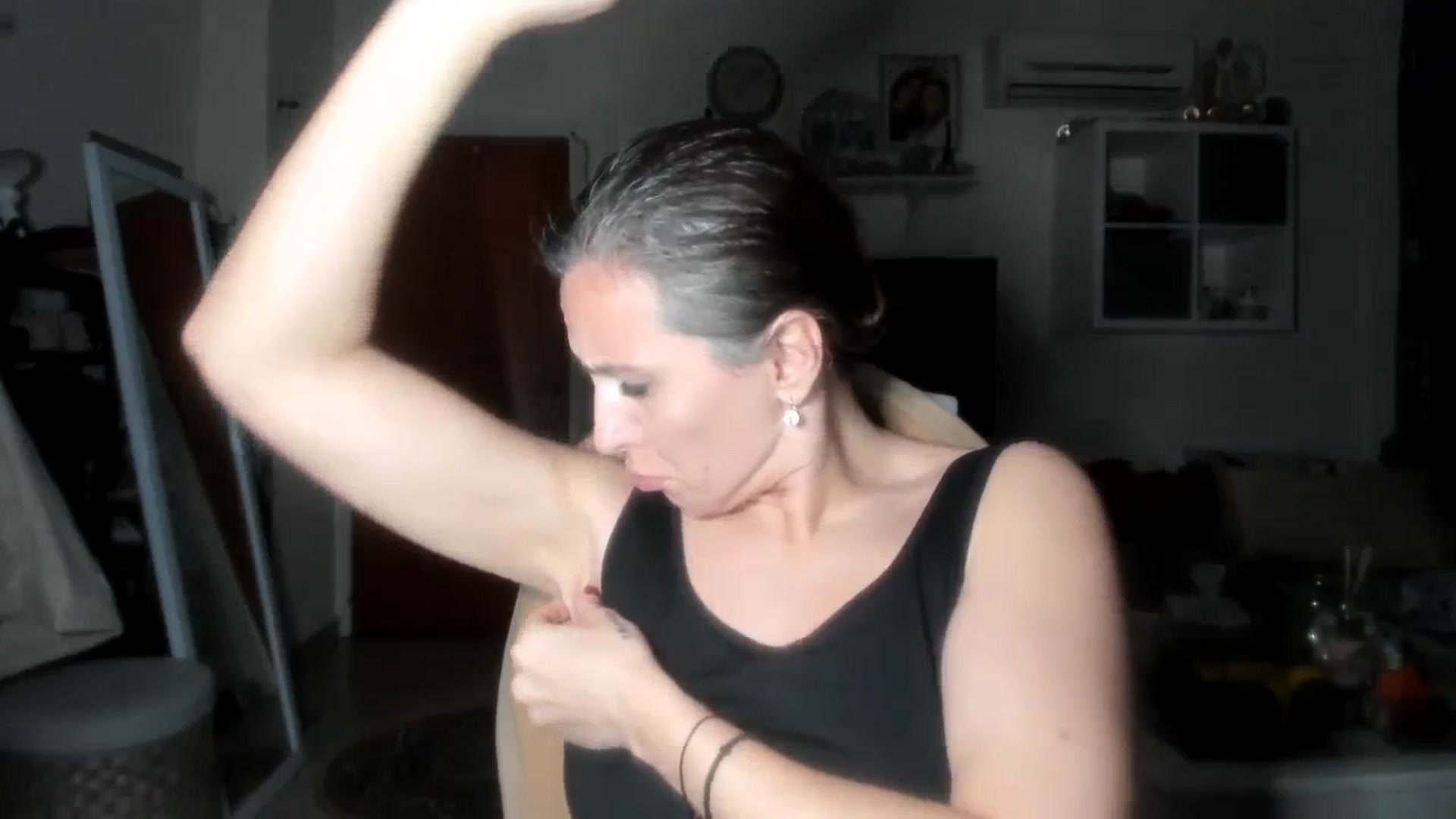 Gallery image thumbnail from Aarte_miss's myfreecams stream on, 02/22/2024, 17:14 image 20 of 20