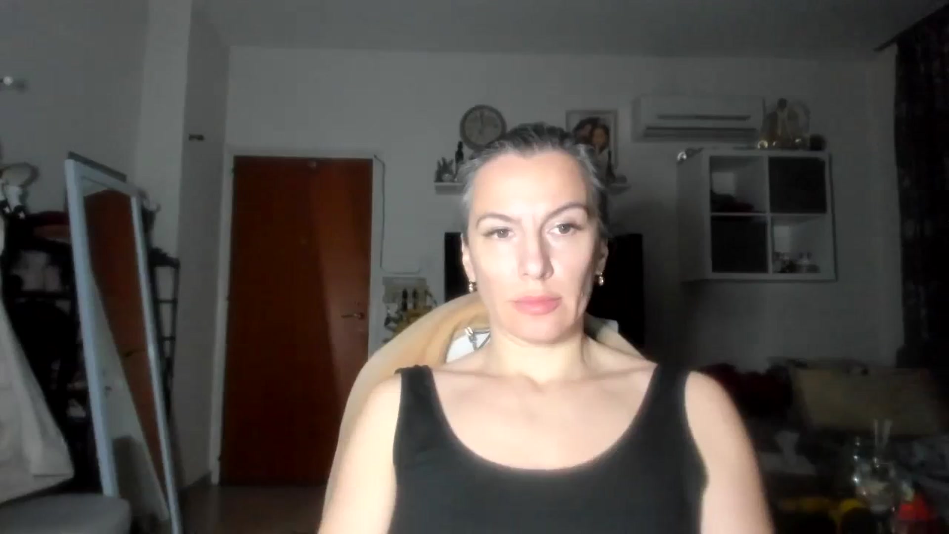 Gallery image thumbnail from Aarte_miss's myfreecams stream on, 02/22/2024, 17:14 image 15 of 20