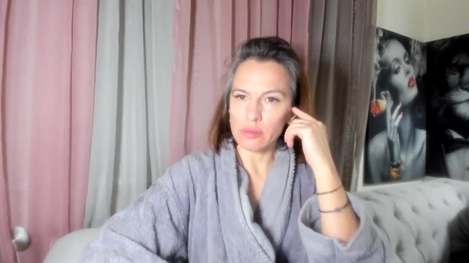 Gallery image thumbnail from Aarte_miss's myfreecams stream on, 02/23/2024, 23:57 image 3 of 20