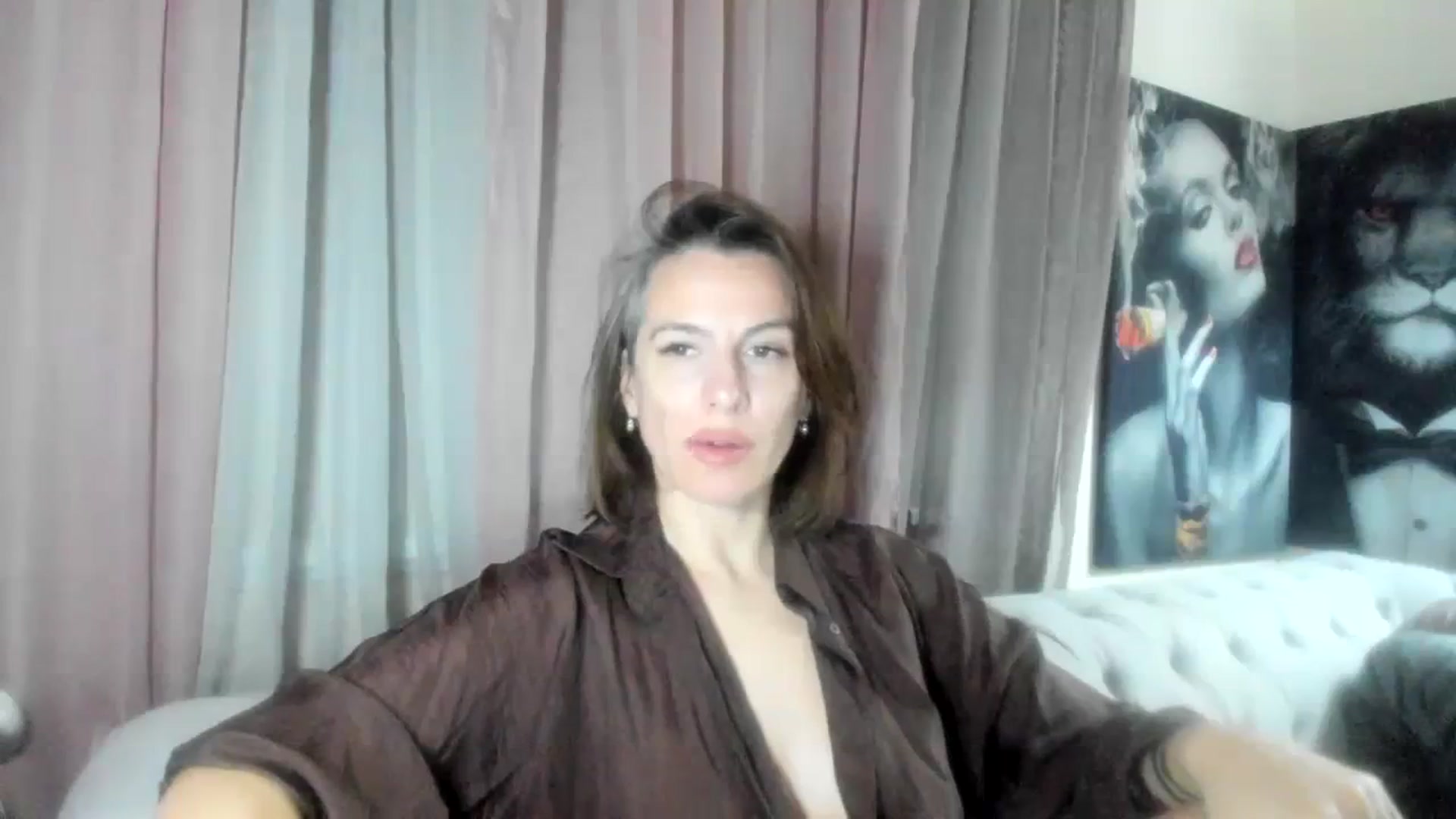 Gallery image thumbnail from Aarte_miss's myfreecams stream on, 02/25/2024, 22:01 image 19 of 20
