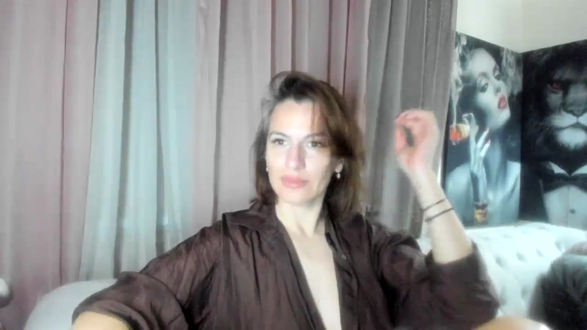 Gallery image thumbnail from Aarte_miss's myfreecams stream on, 02/25/2024, 22:01 image 11 of 20