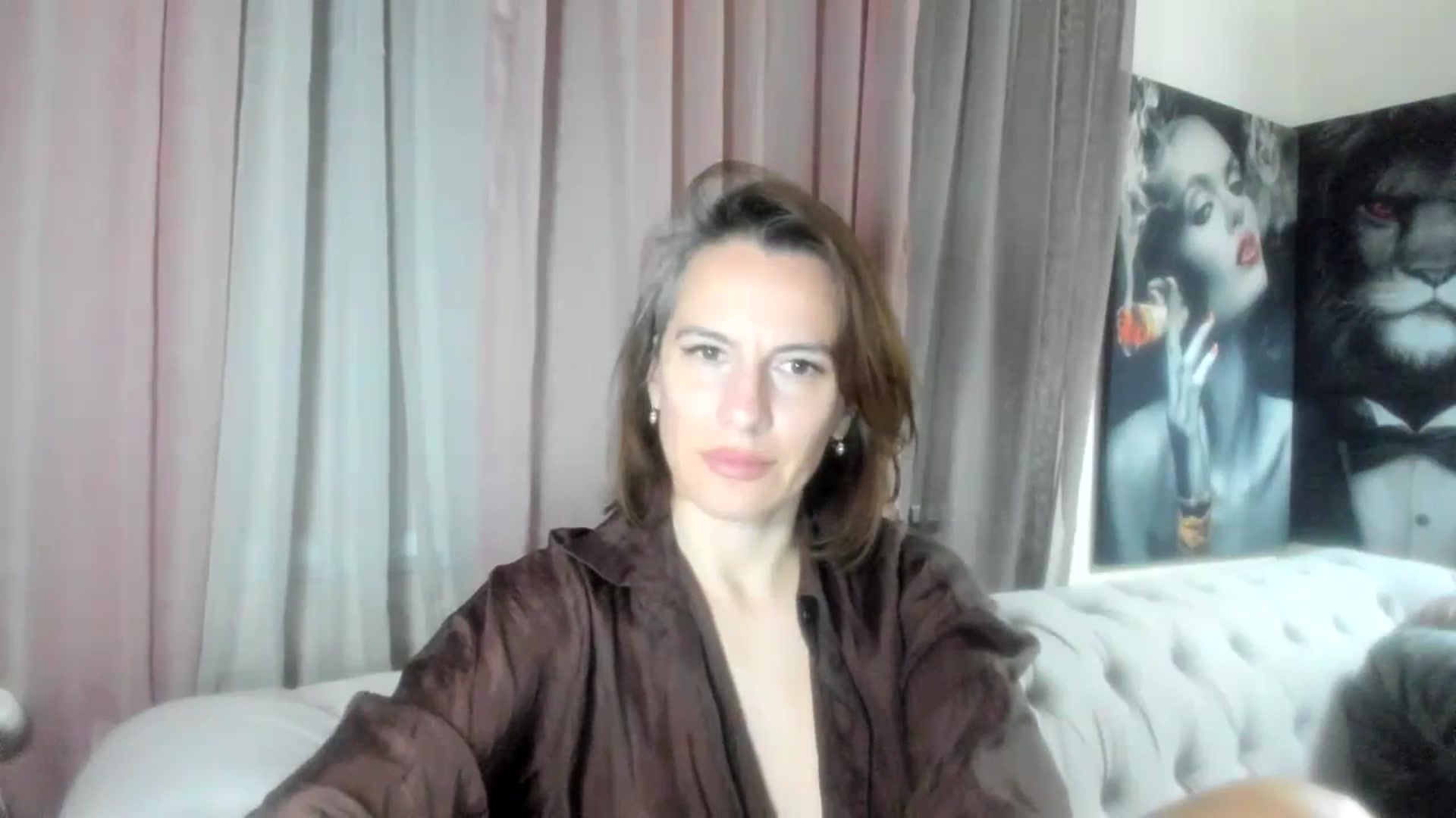 Gallery image thumbnail from Aarte_miss's myfreecams stream on, 02/25/2024, 22:01 image 18 of 20