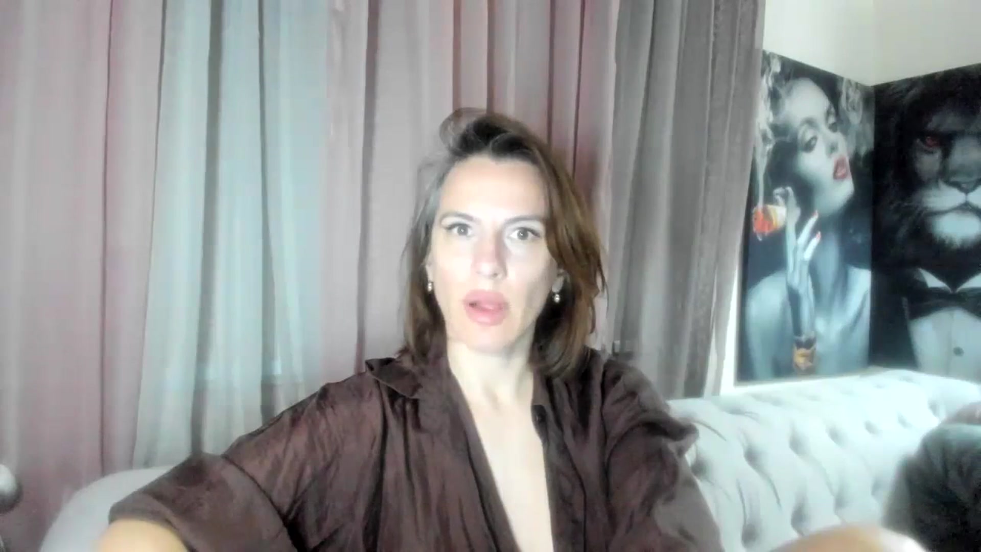 Gallery image thumbnail from Aarte_miss's myfreecams stream on, 02/25/2024, 22:01 image 17 of 20