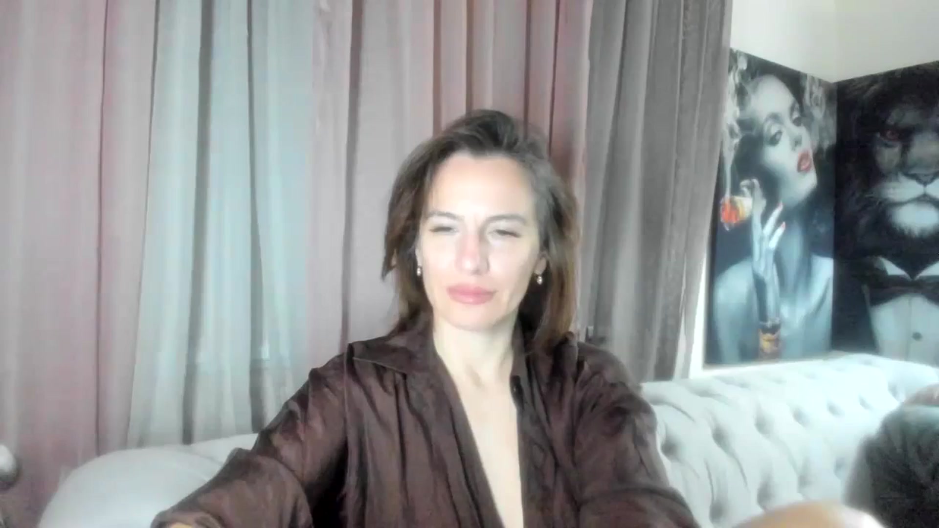 Gallery image thumbnail from Aarte_miss's myfreecams stream on, 02/25/2024, 22:01 image 10 of 20