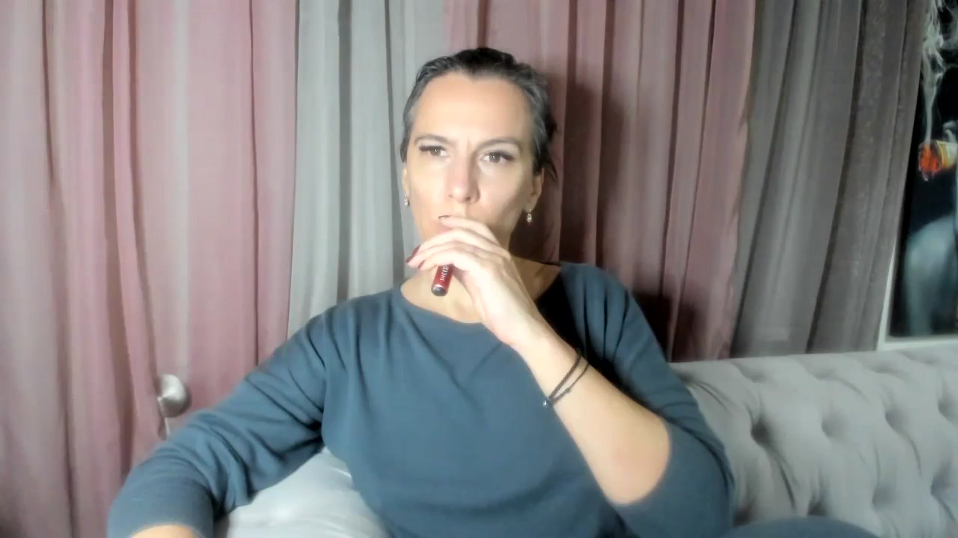 Gallery image thumbnail from Aarte_miss's myfreecams stream on, 03/03/2024, 22:08 image 13 of 20