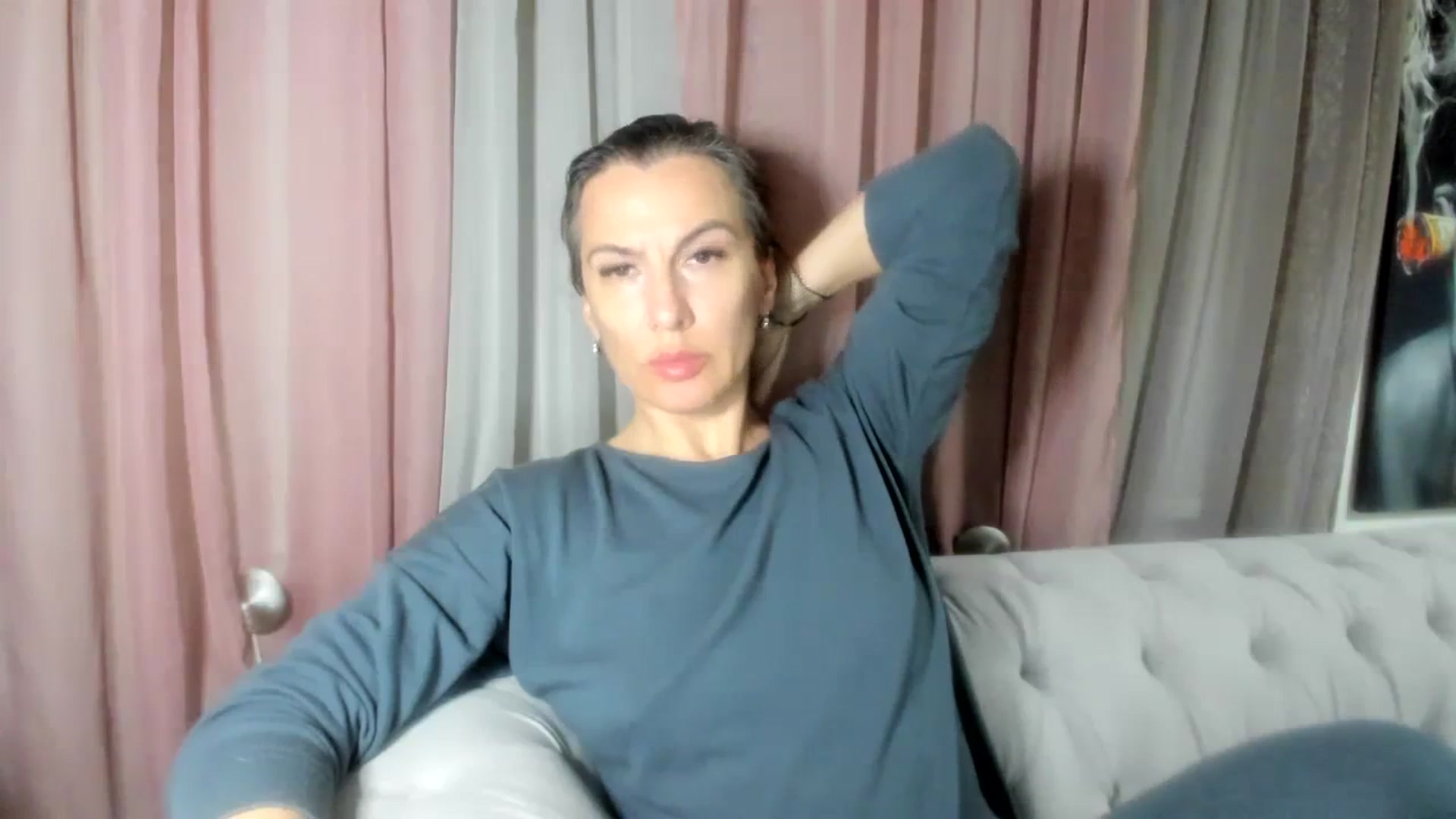 Gallery image thumbnail from Aarte_miss's myfreecams stream on, 03/03/2024, 22:08 image 15 of 20