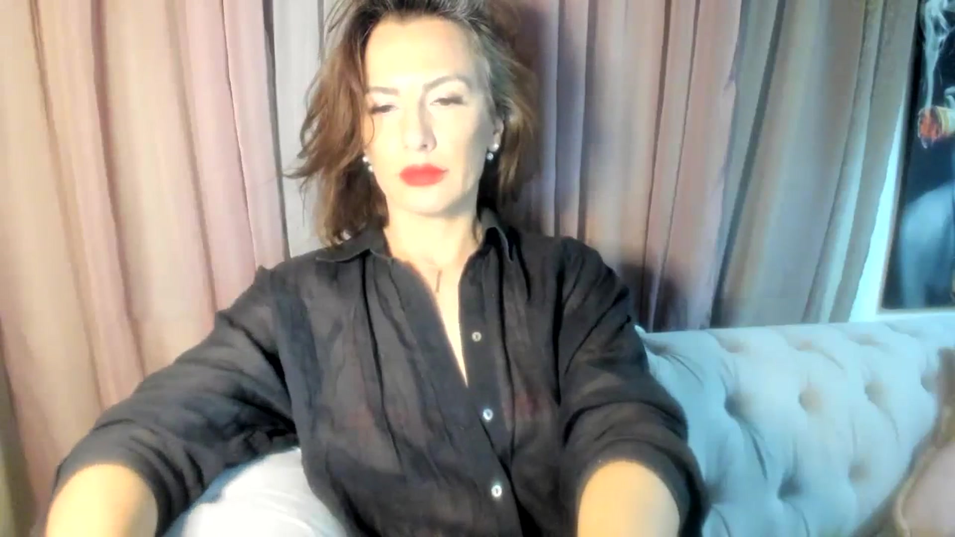 Gallery image thumbnail from Aarte_miss's myfreecams stream on, 03/14/2024, 21:56 image 8 of 20