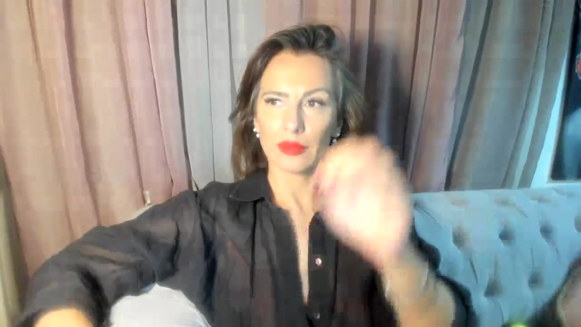 Gallery image thumbnail from Aarte_miss's myfreecams stream on, 03/14/2024, 21:56 image 18 of 20