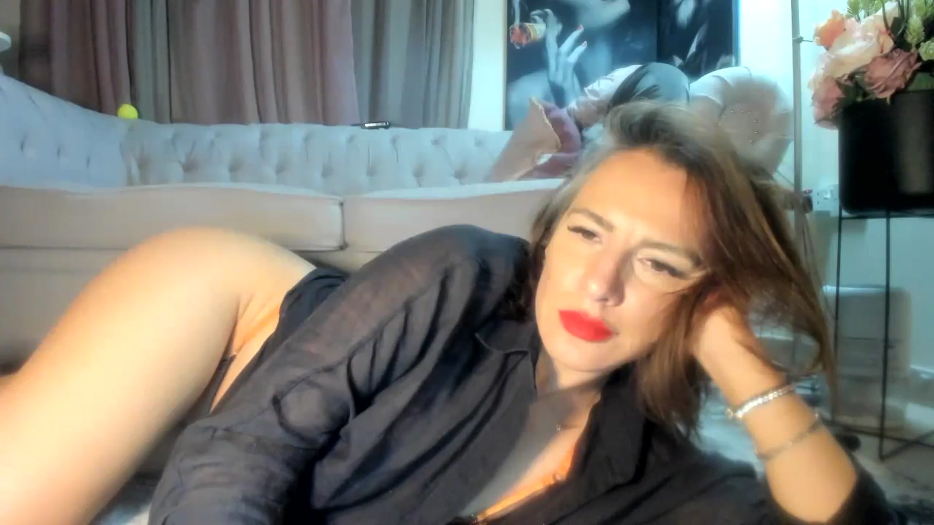 Gallery image thumbnail from Aarte_miss's myfreecams stream on, 03/14/2024, 23:46 image 15 of 20