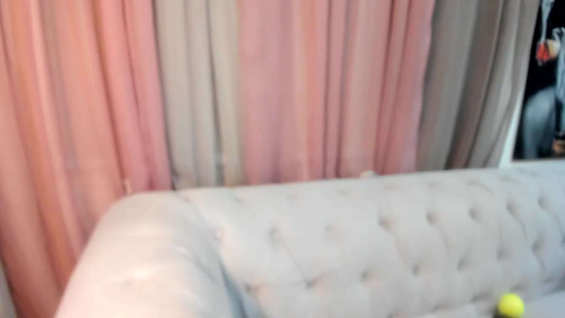 Gallery image thumbnail from Aarte_miss's myfreecams stream on, 03/17/2024, 16:11 image 13 of 20