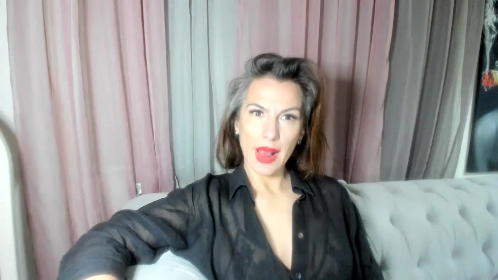 Gallery image thumbnail from Aarte_miss's myfreecams stream on, 03/22/2024, 01:26 image 3 of 20